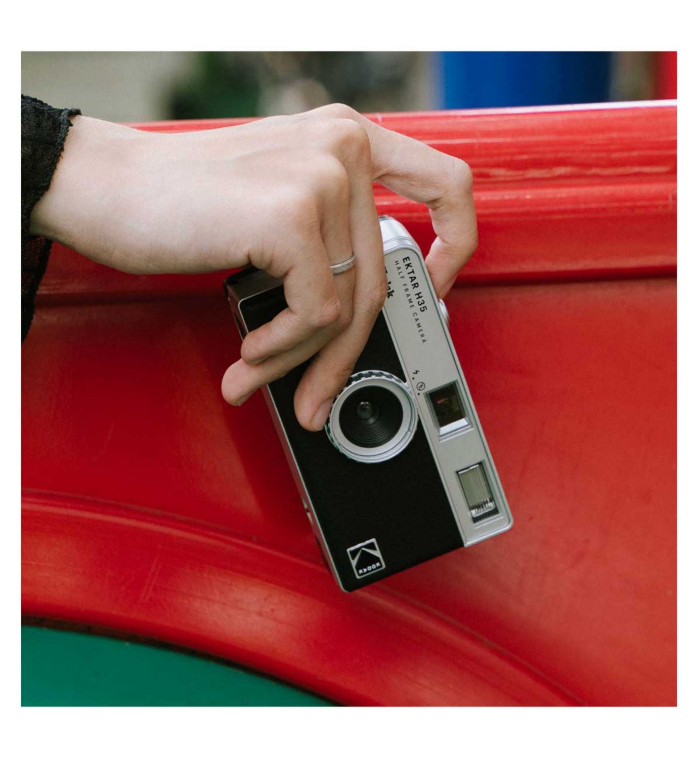 Kodak Ektar H35 half frame film camera black - British product