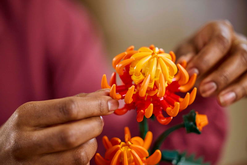 LEGO Chrysanthemum flower model building kit - British product