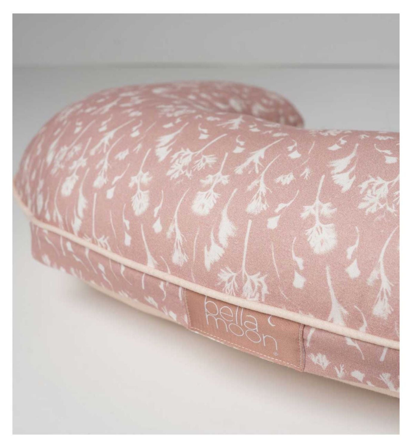 BellaMoon nursing pillow Wild Parsley (British brand)