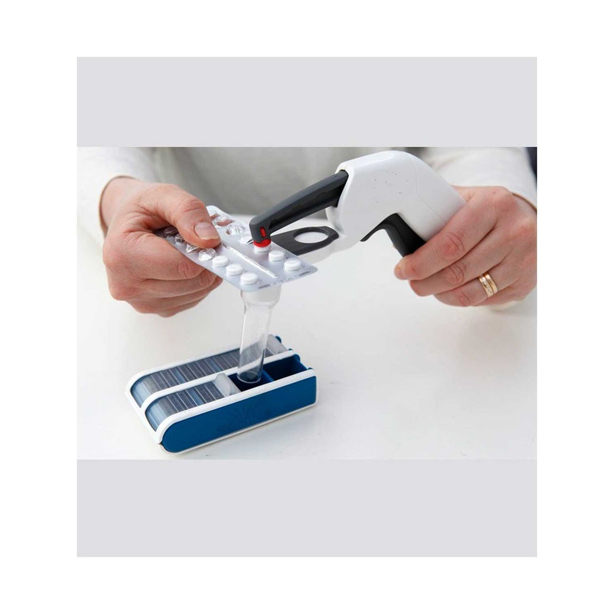 Pivotell Pill Popper tablet remover device - British product