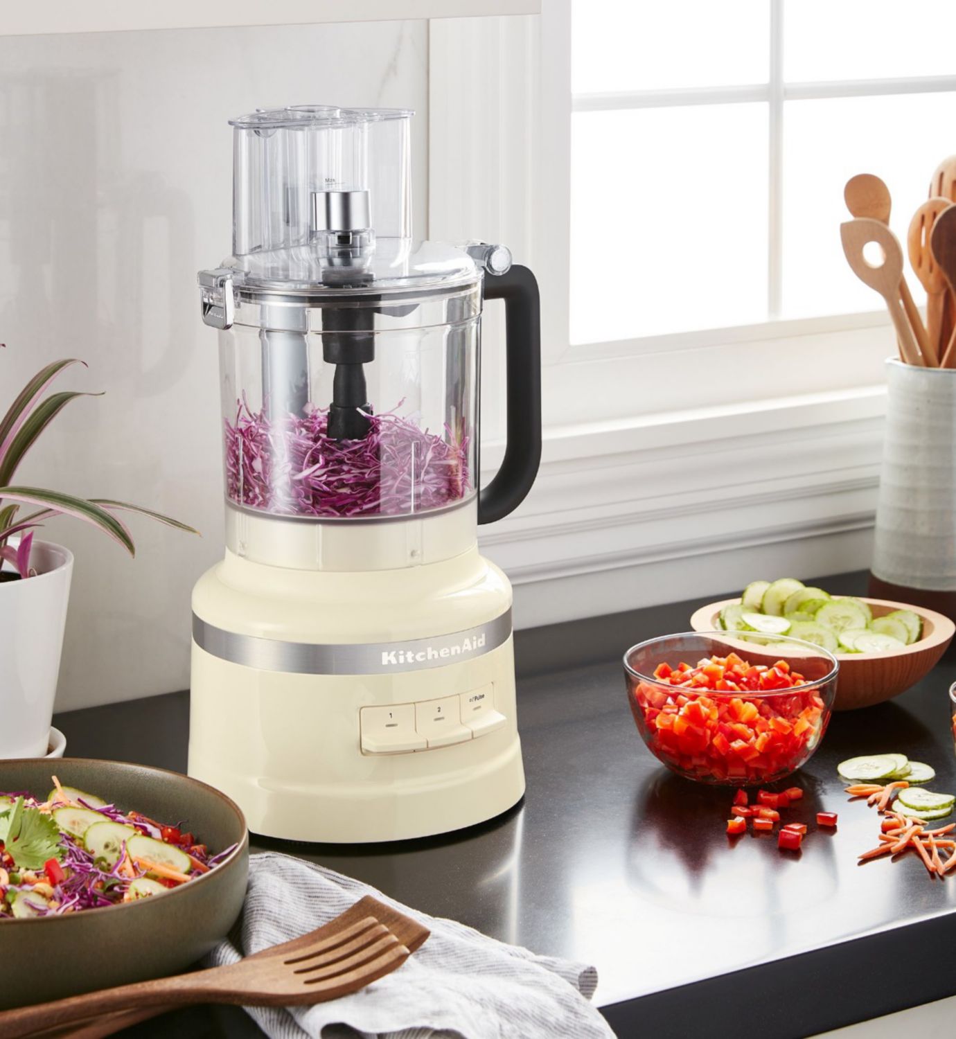 KitchenAid food processor Almond Cream 3.1L, imported from the UK