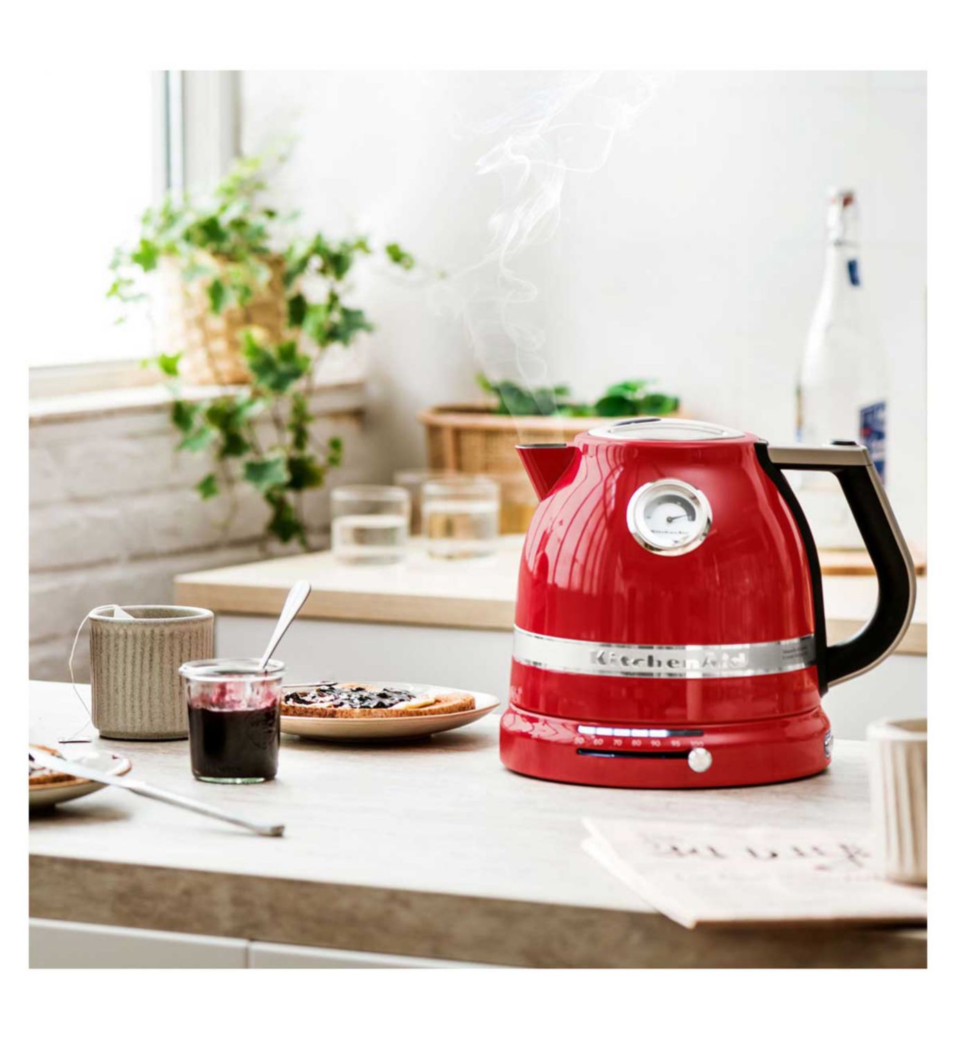 KitchenAid Artisan kettle 1.5L Empire Red - British product