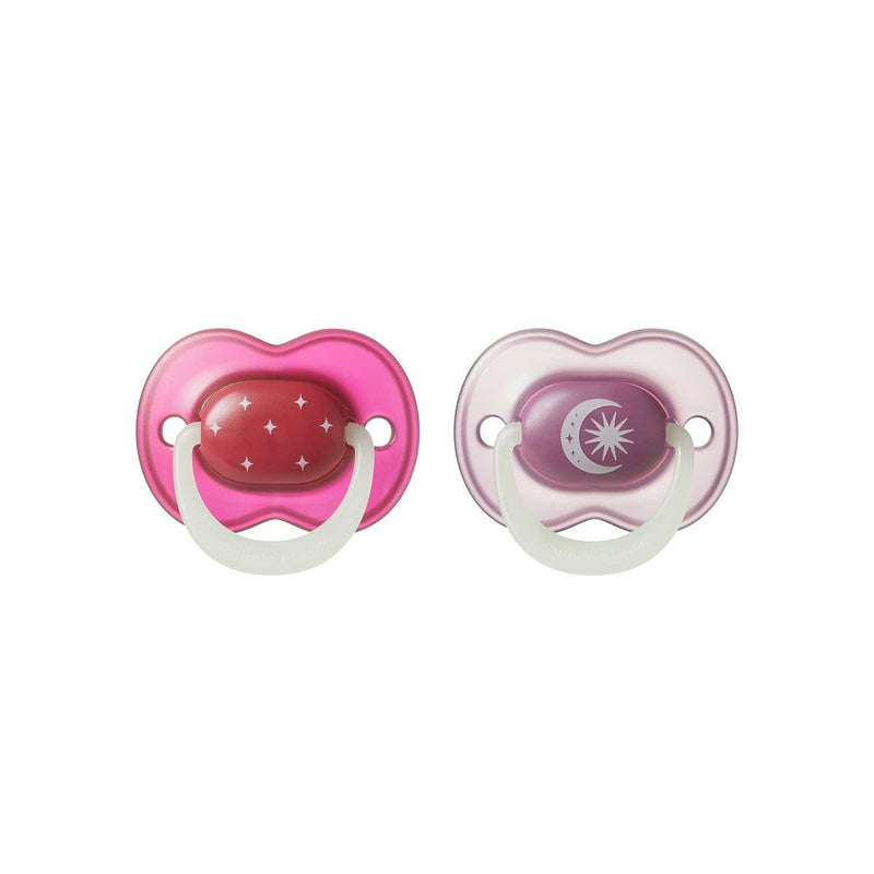 Tommee Tippee NightGlow dummy 2 pack 18-36 months, UK version