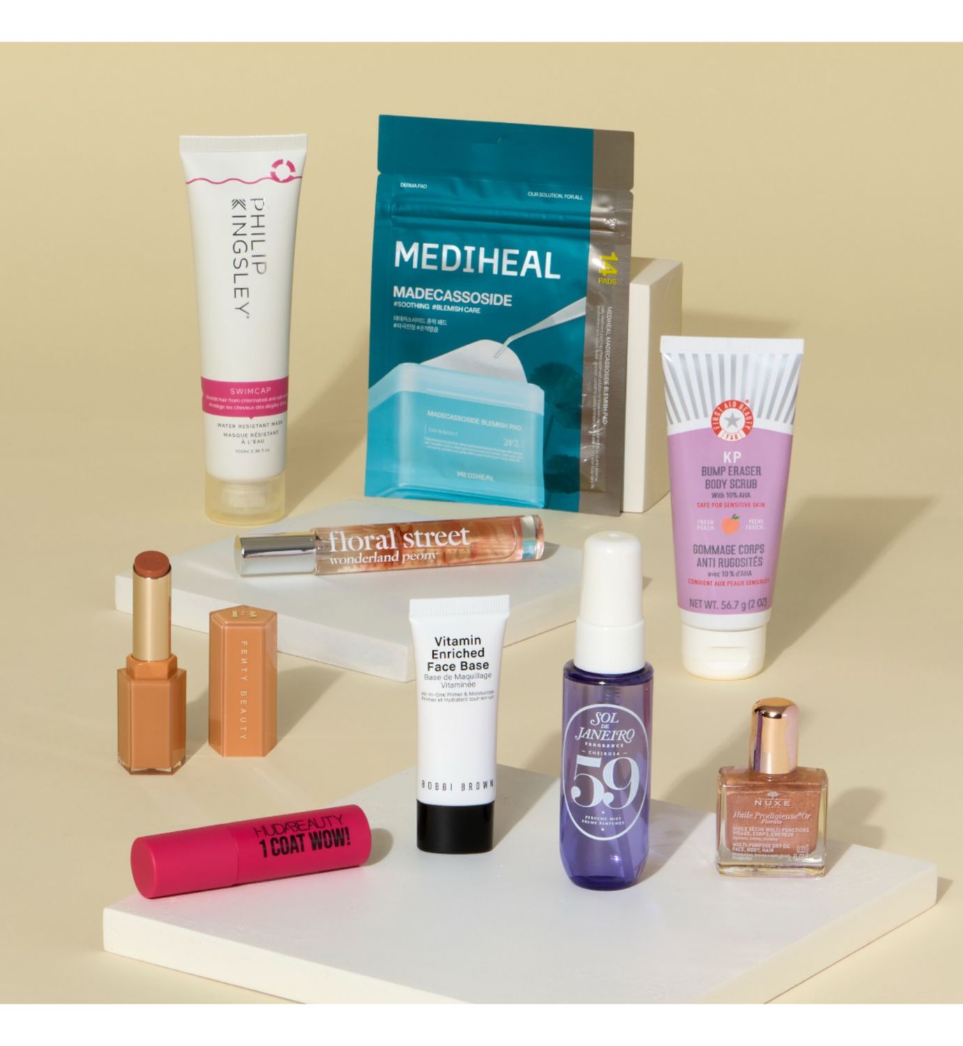 Boots Mini Holiday Beauty Bag set with 9 products (British brand)