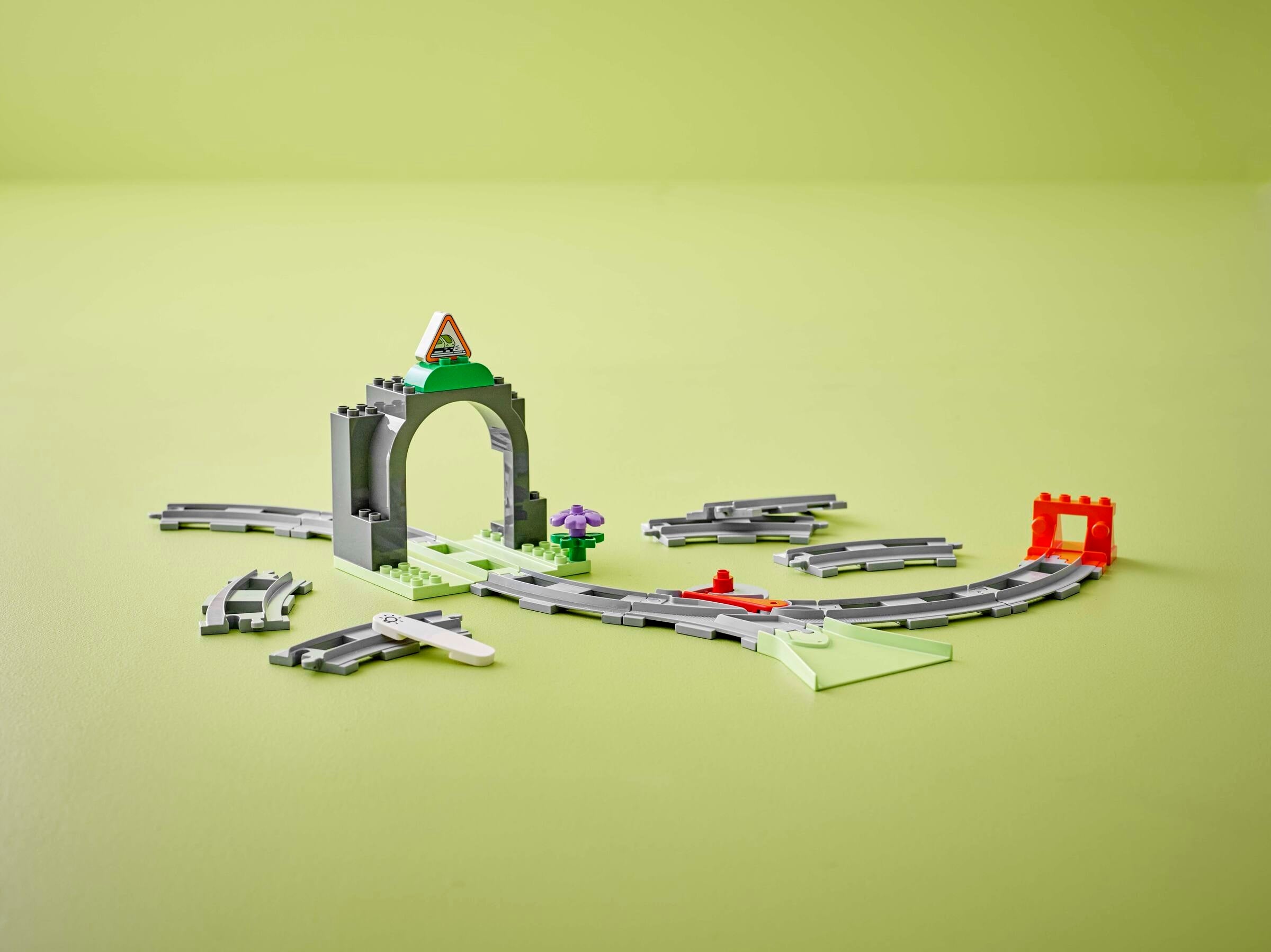 LEGO Duplo Train Tunnel Set 20 pieces (British brand)