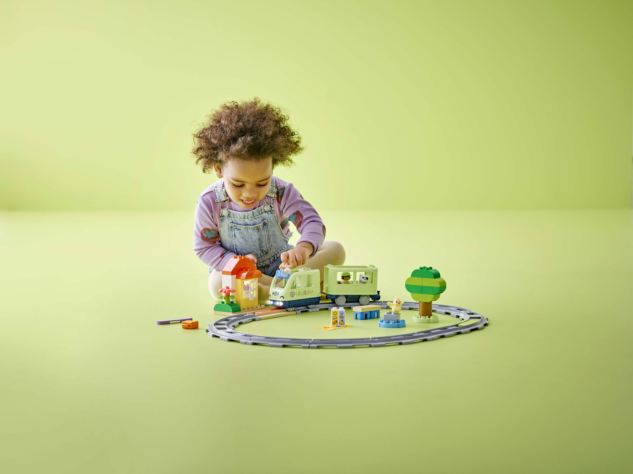 LEGO DUPLO Interactive Adventure Train 57 pieces , UK version