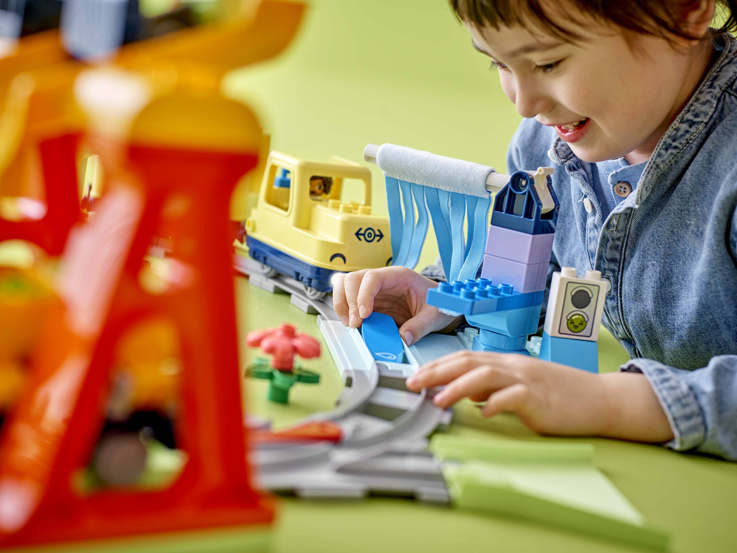 LEGO DUPLO Big Interactive Community Train, UK version