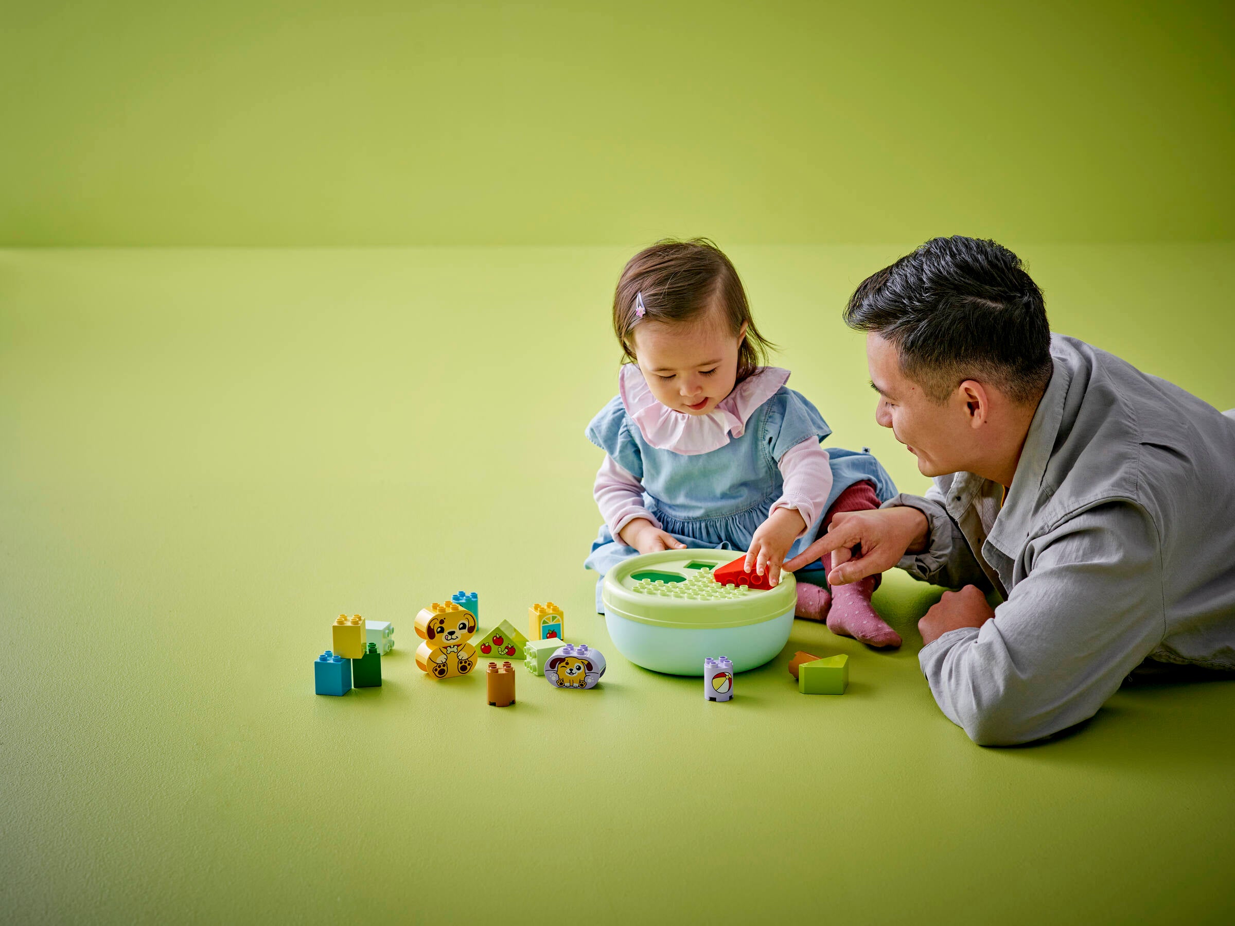 LEGO DUPLO puppy house shape sorter 17 pieces (British brand)