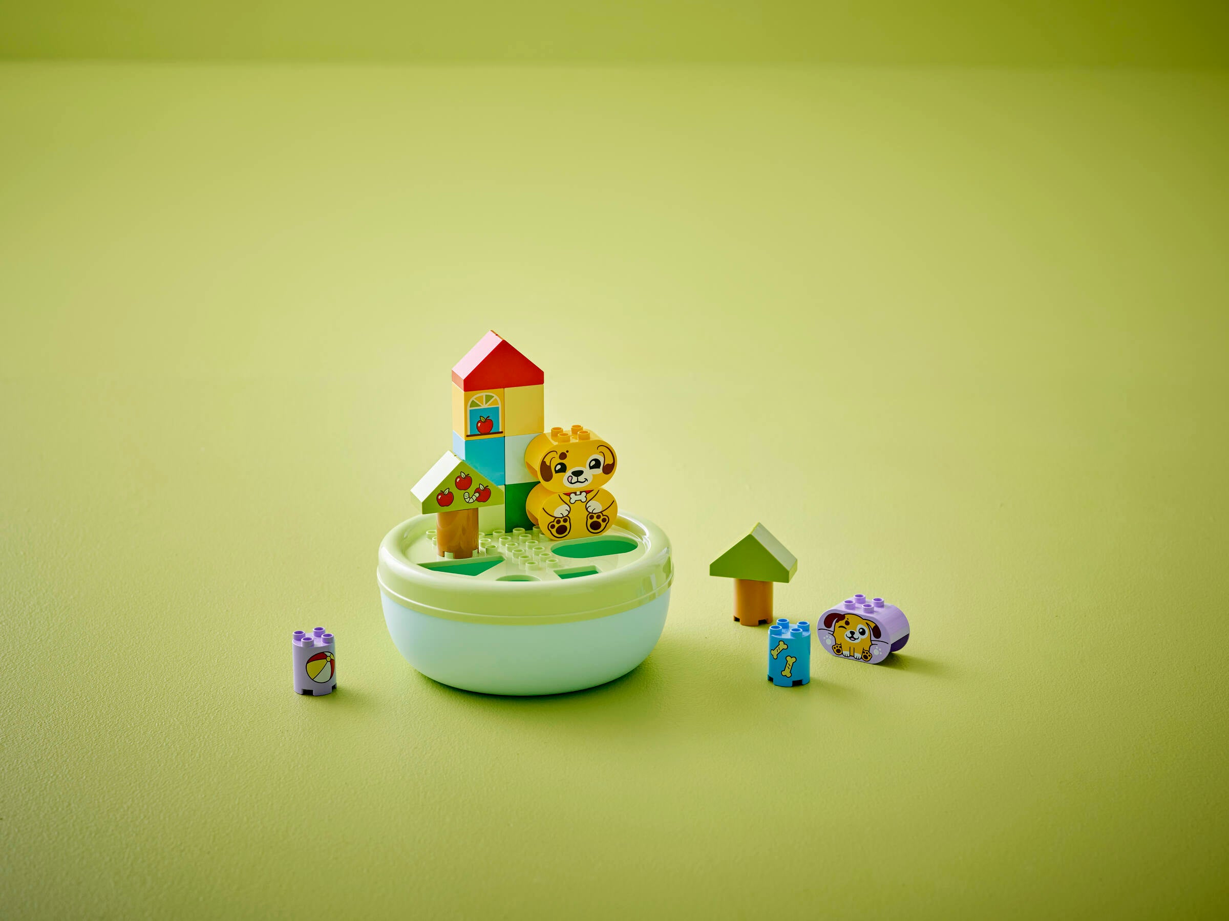 LEGO DUPLO puppy house shape sorter 17 pieces (British brand)