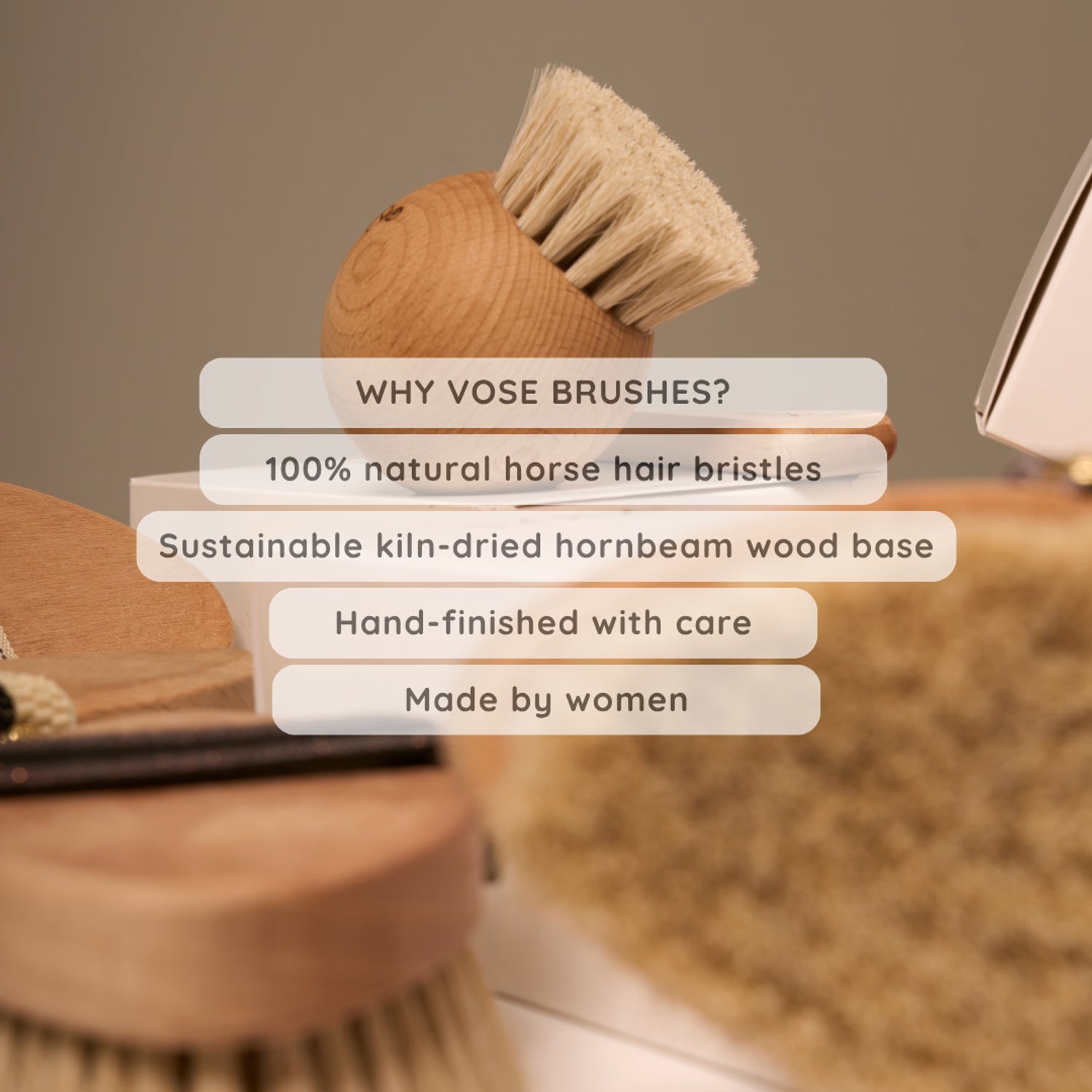 Horsehair ball dry face brush with natural bristles, UK version