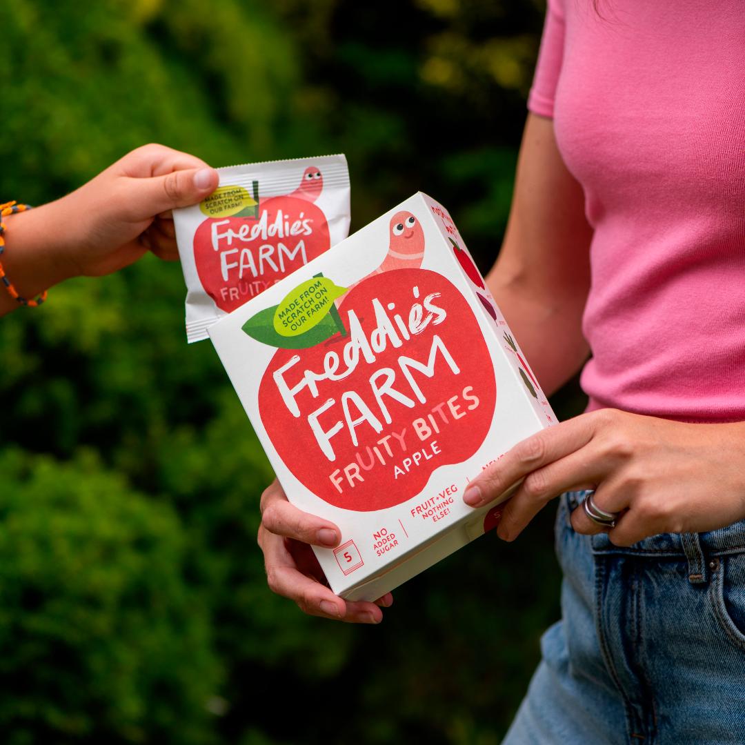 Freddie's Farm fruit shapes apple snack 100g, UK version