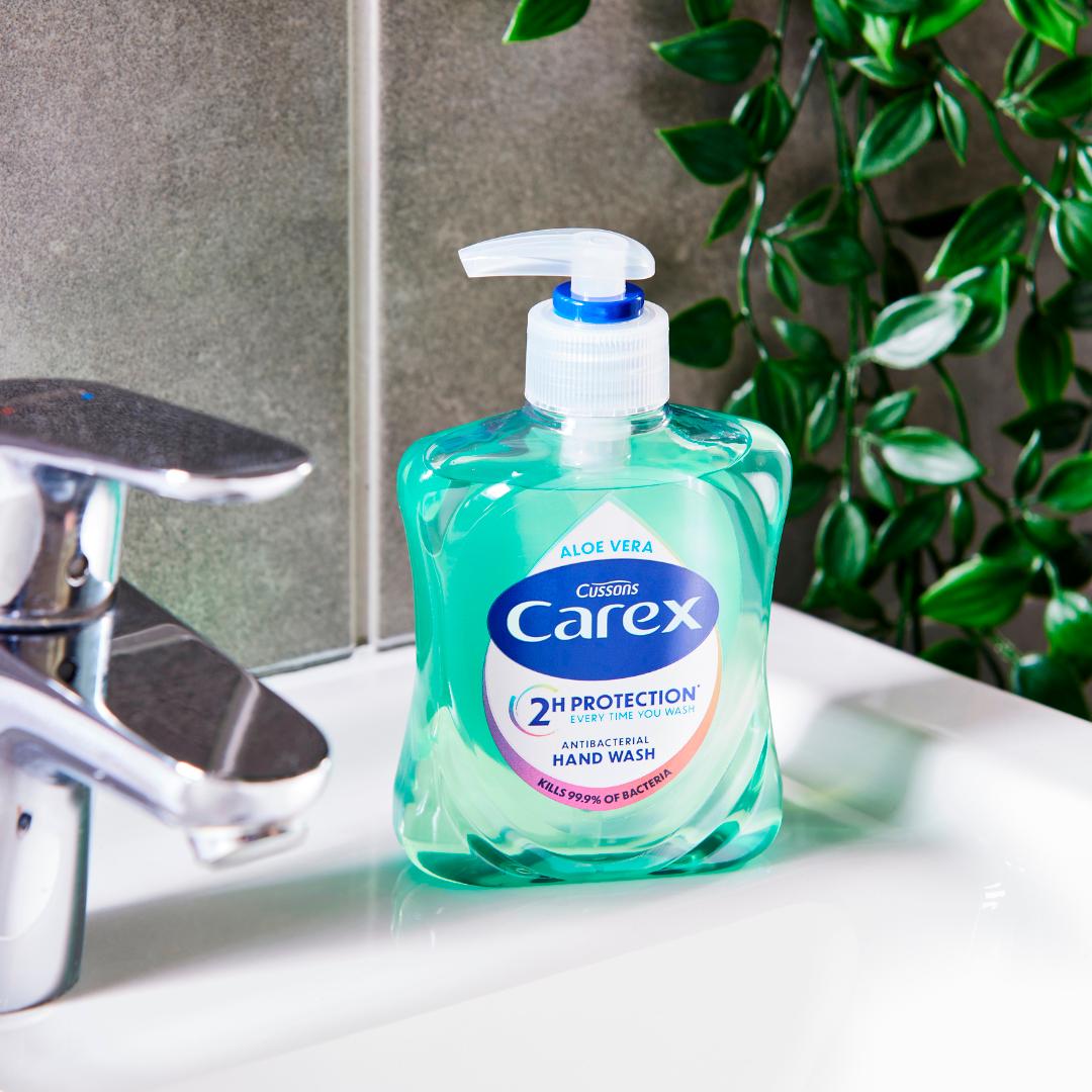 Carex Aloe Vera antibacterial hand wash 500ml - British product