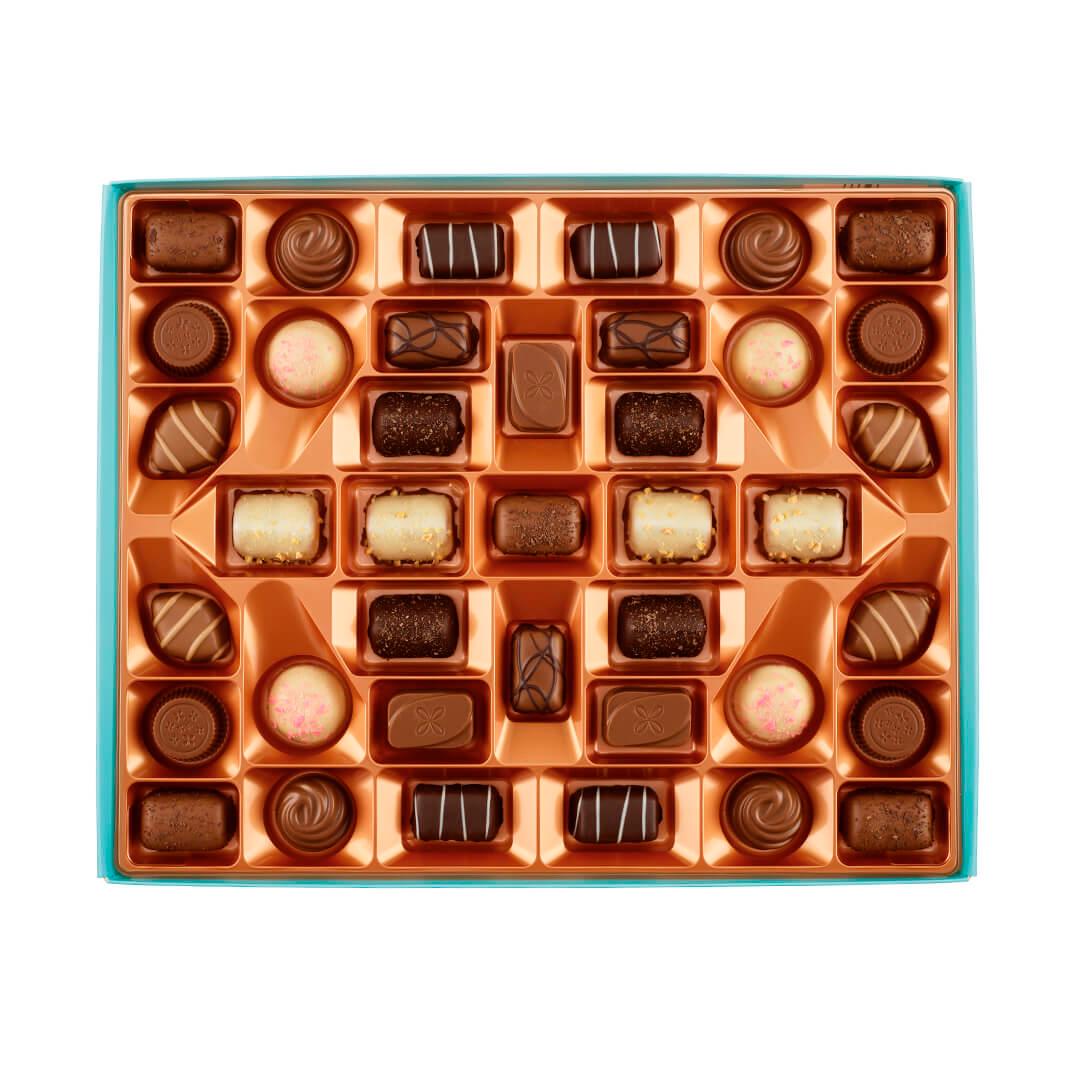 Thorntons Classic Assorted Chocolates gift box 449g, UK version