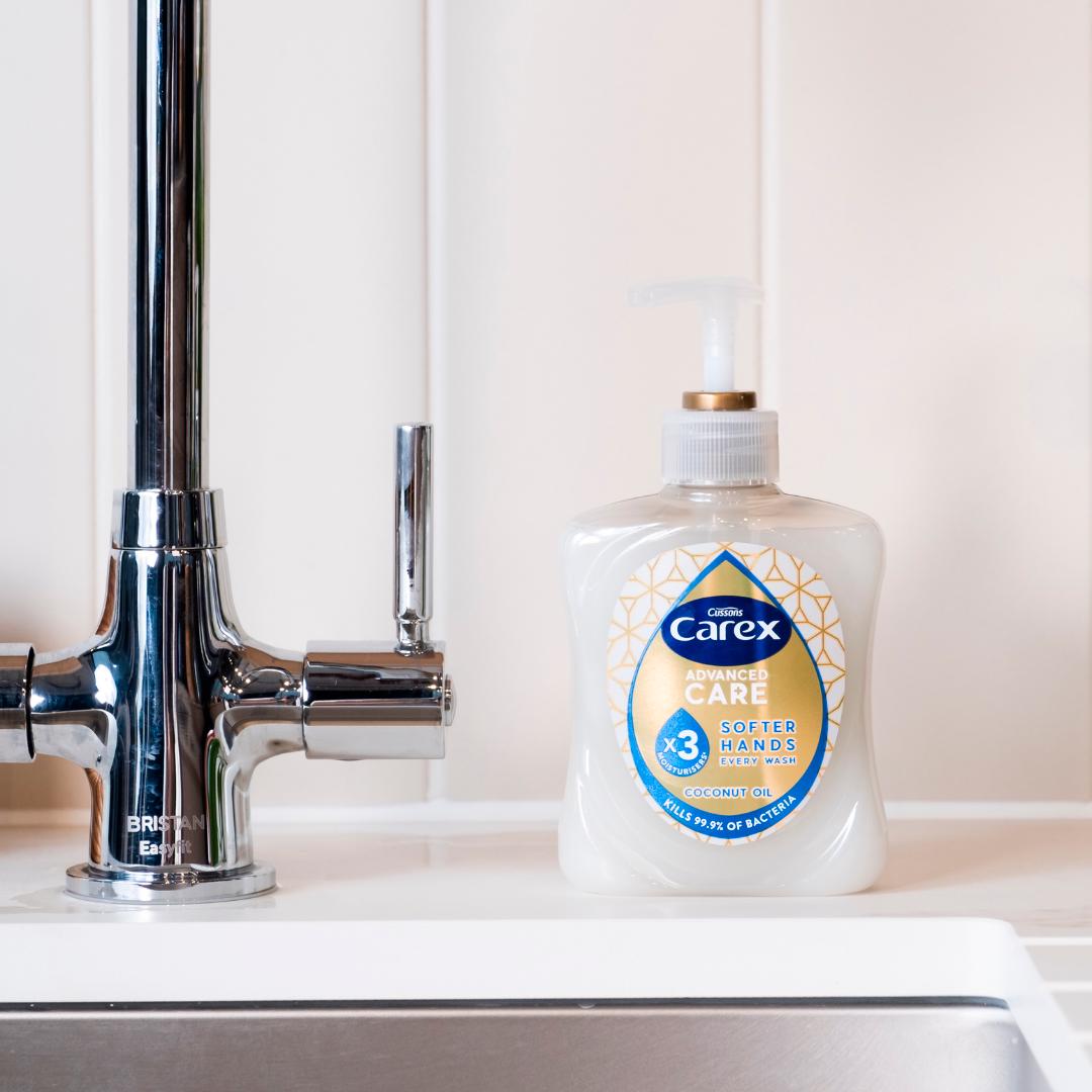 Carex coconut oil antibacterial hand wash 500ml - British product