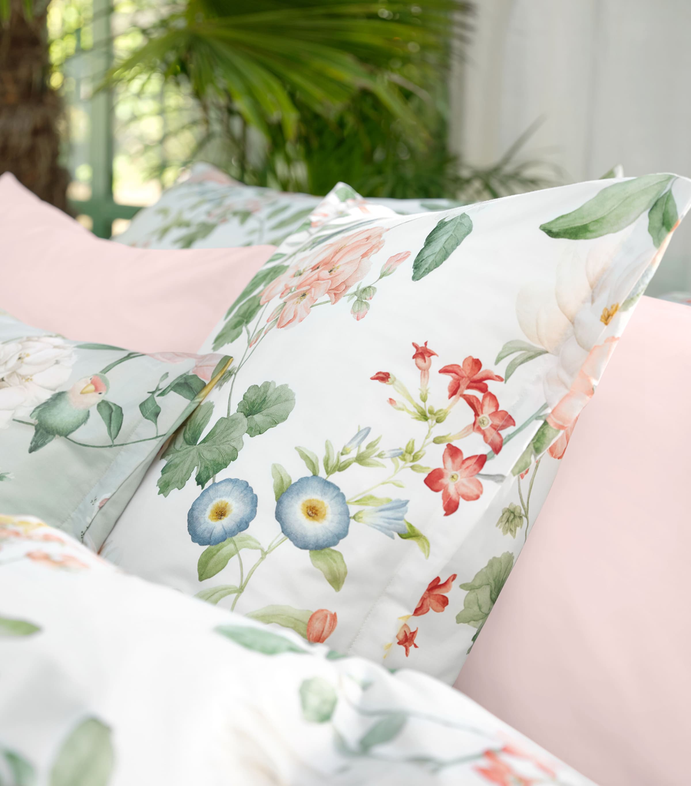 King-Size Cotton Duvet Cover with Hand-Illustrated Floral Print