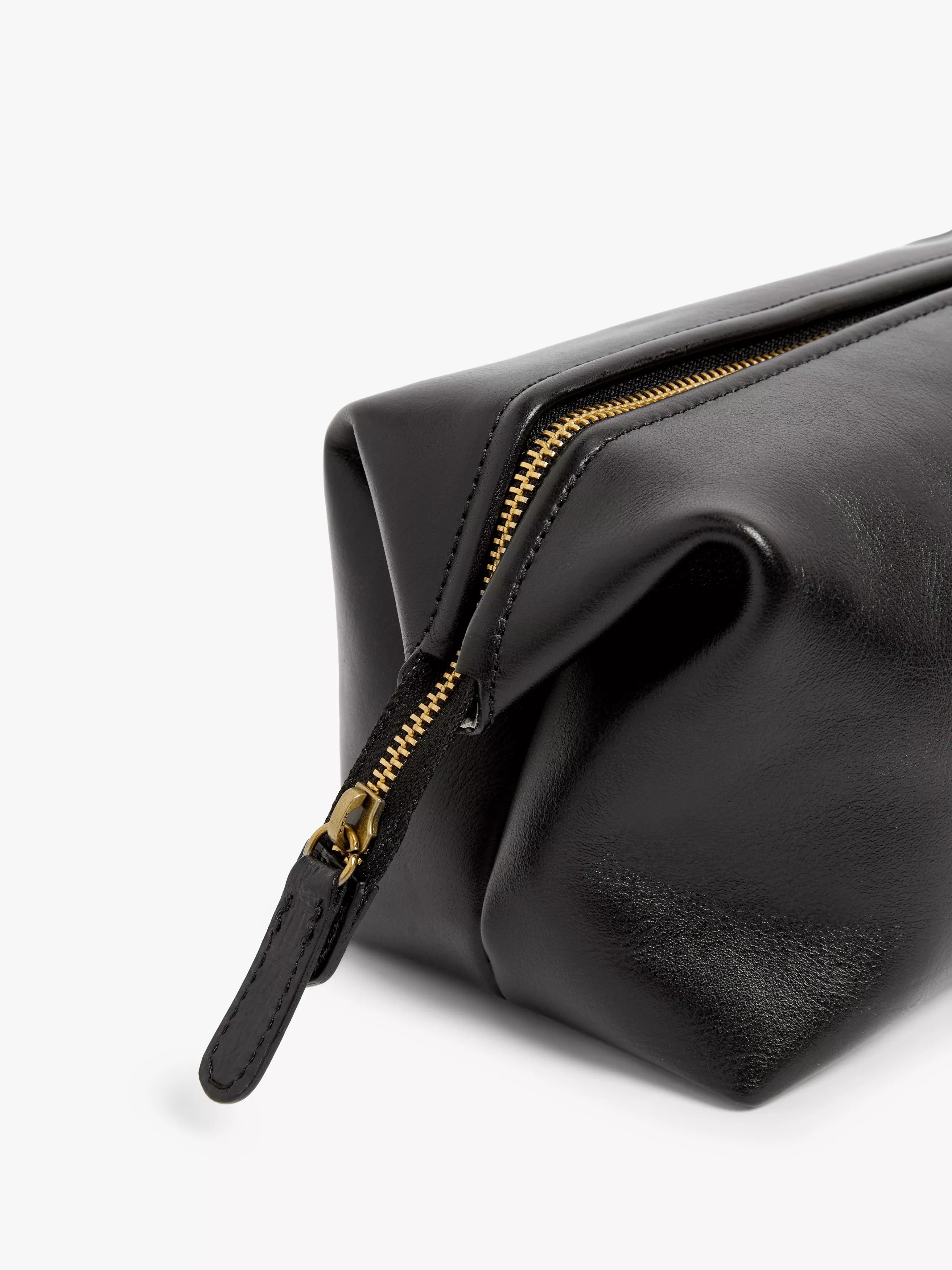 John Lewis leather wash bag made in Italy, imported from the UK