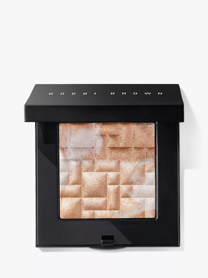 Bobbi Brown Real Nudes Collection Highlighting Powder