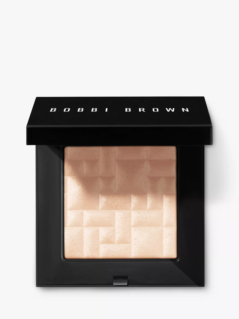 Bobbi Brown Real Nudes Collection Highlighting Powder