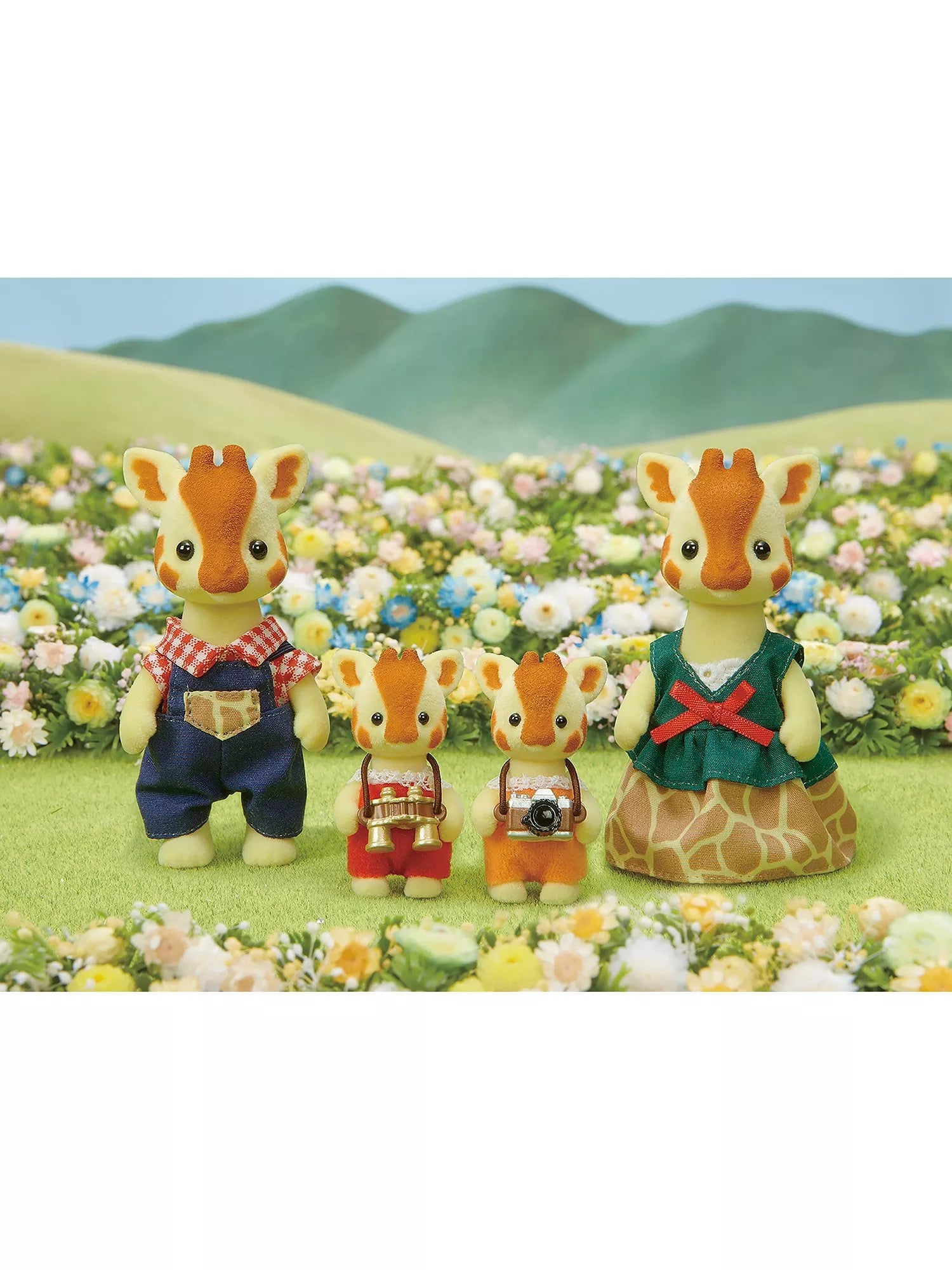 Sylvanian Families Highbranch Giraffe Family toy set, UK version