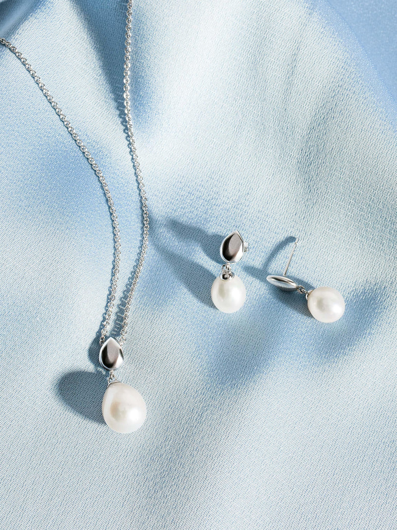 Kit Heath sterling silver freshwater pearl pendant necklace, 45cm - British product