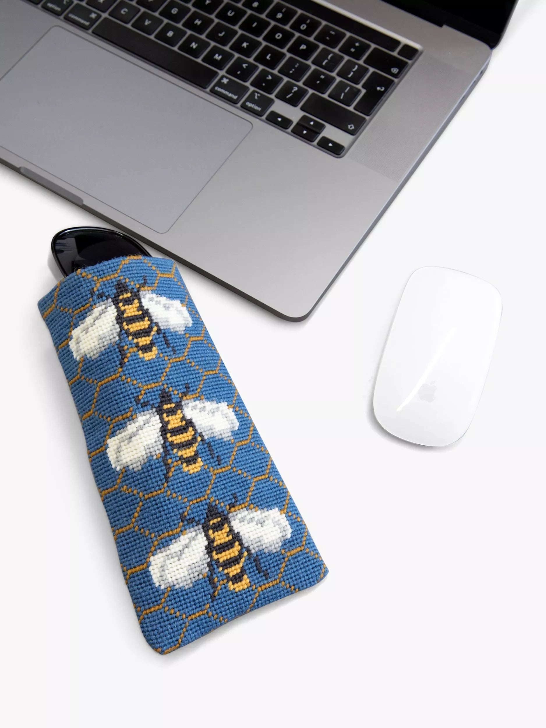 Cleopatra's Needle tapestry kit with Bee phone case design (British brand)