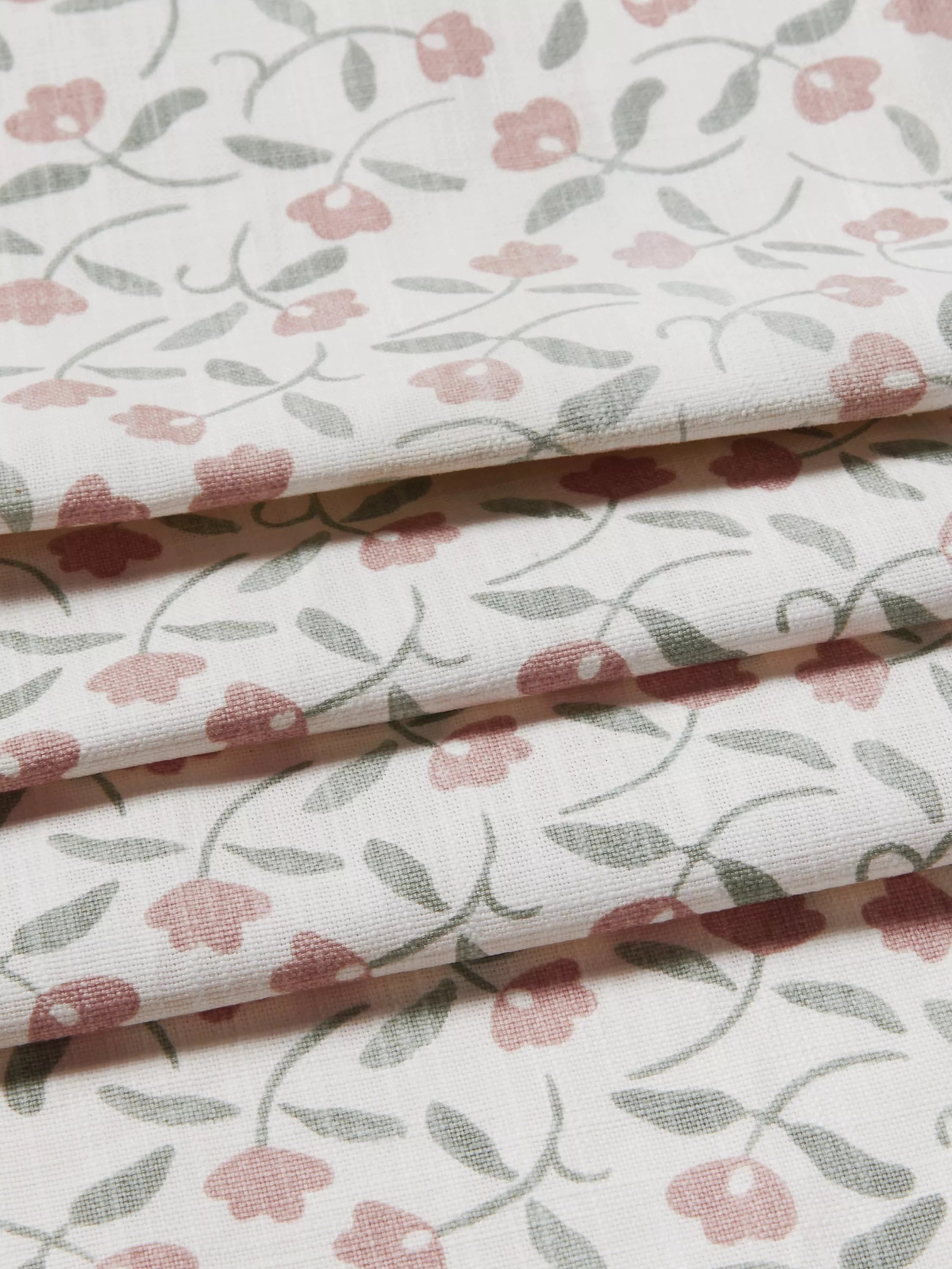 John Lewis Scallop Floral furnishing fabric 30m roll (British brand)