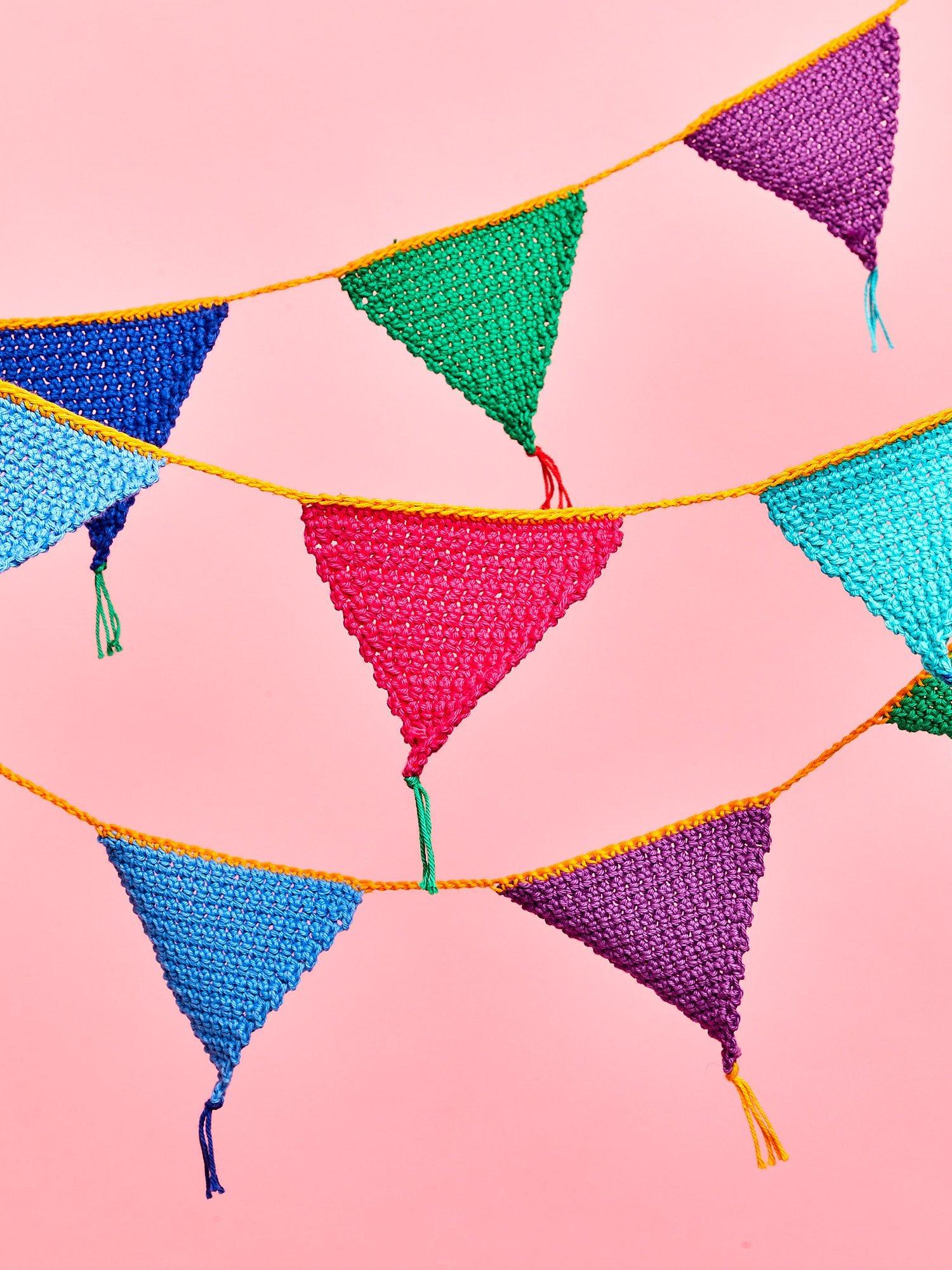 Sirdar bright bunting crochet kit, imported from the UK