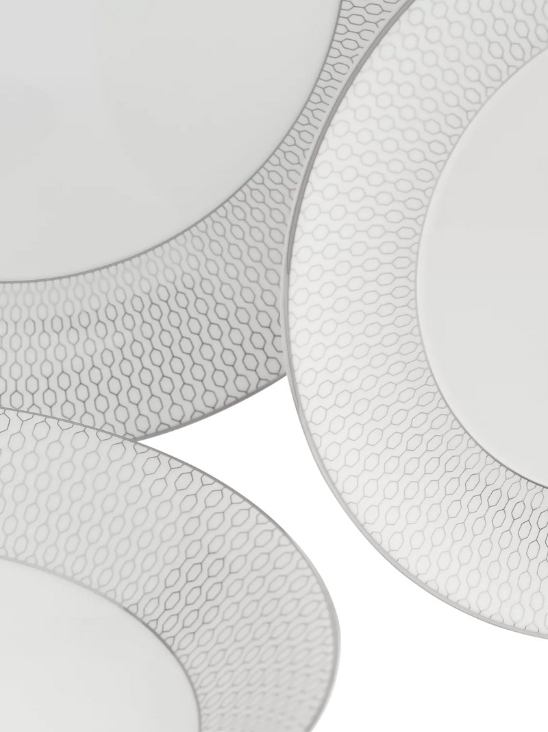 Wedgwood Gio Platinum dinnerware set 12 piece, imported from the UK
