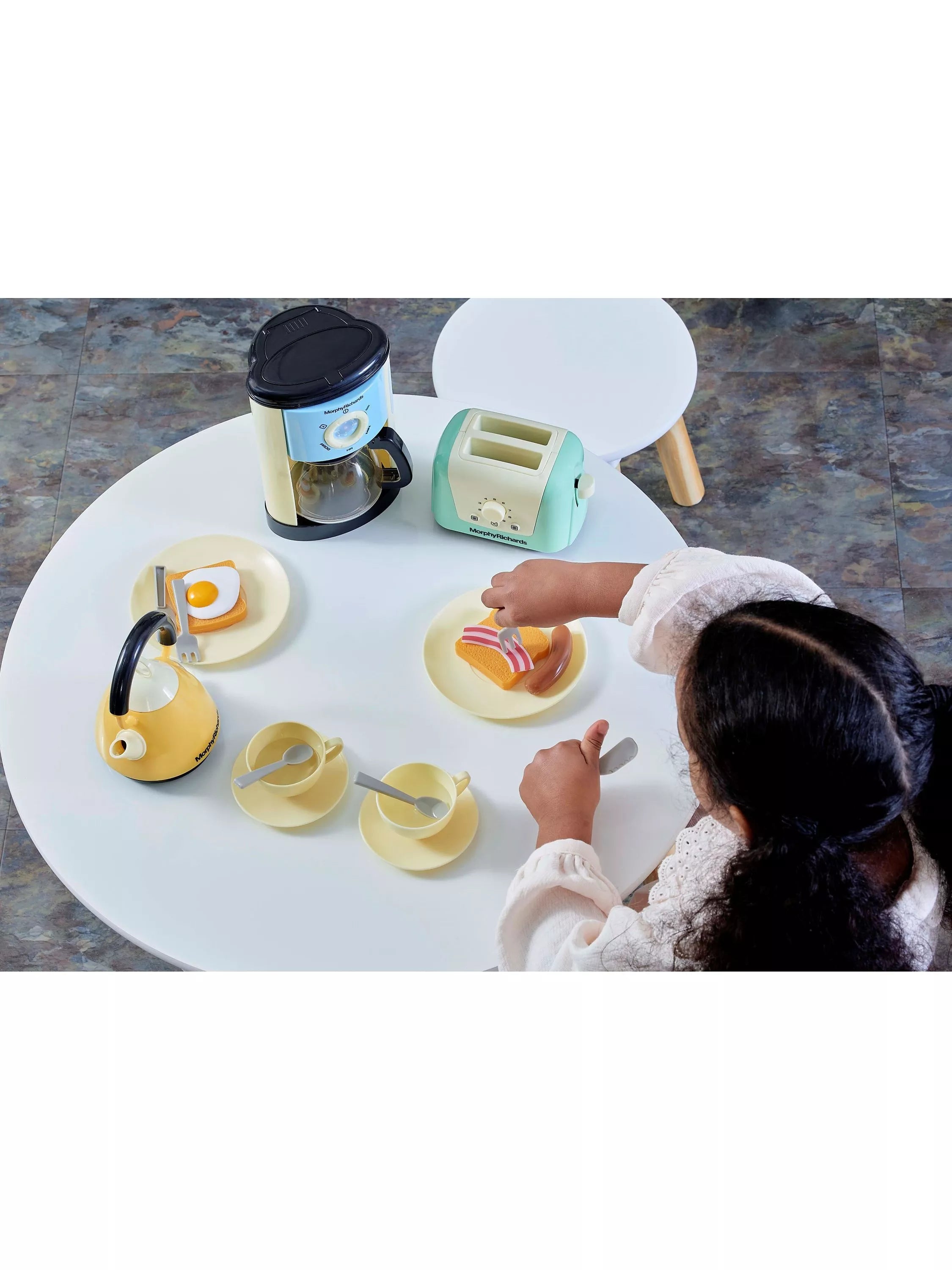 Casdon Morphy Richards kitchen set with coffee maker, toaster, kettle - British product