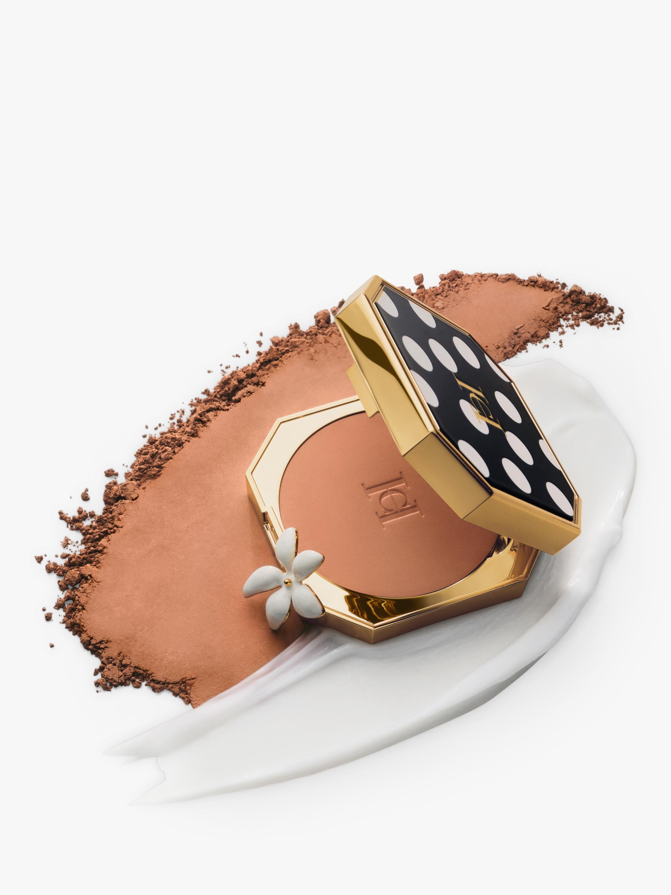 Carolina Herrera Compact Case - British product