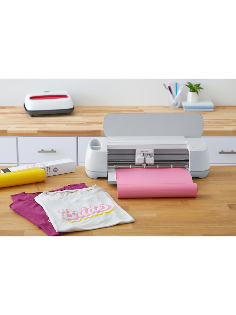 Cricut Smart Iron-On heat transfer vinyl L33 x W90cm, UK version