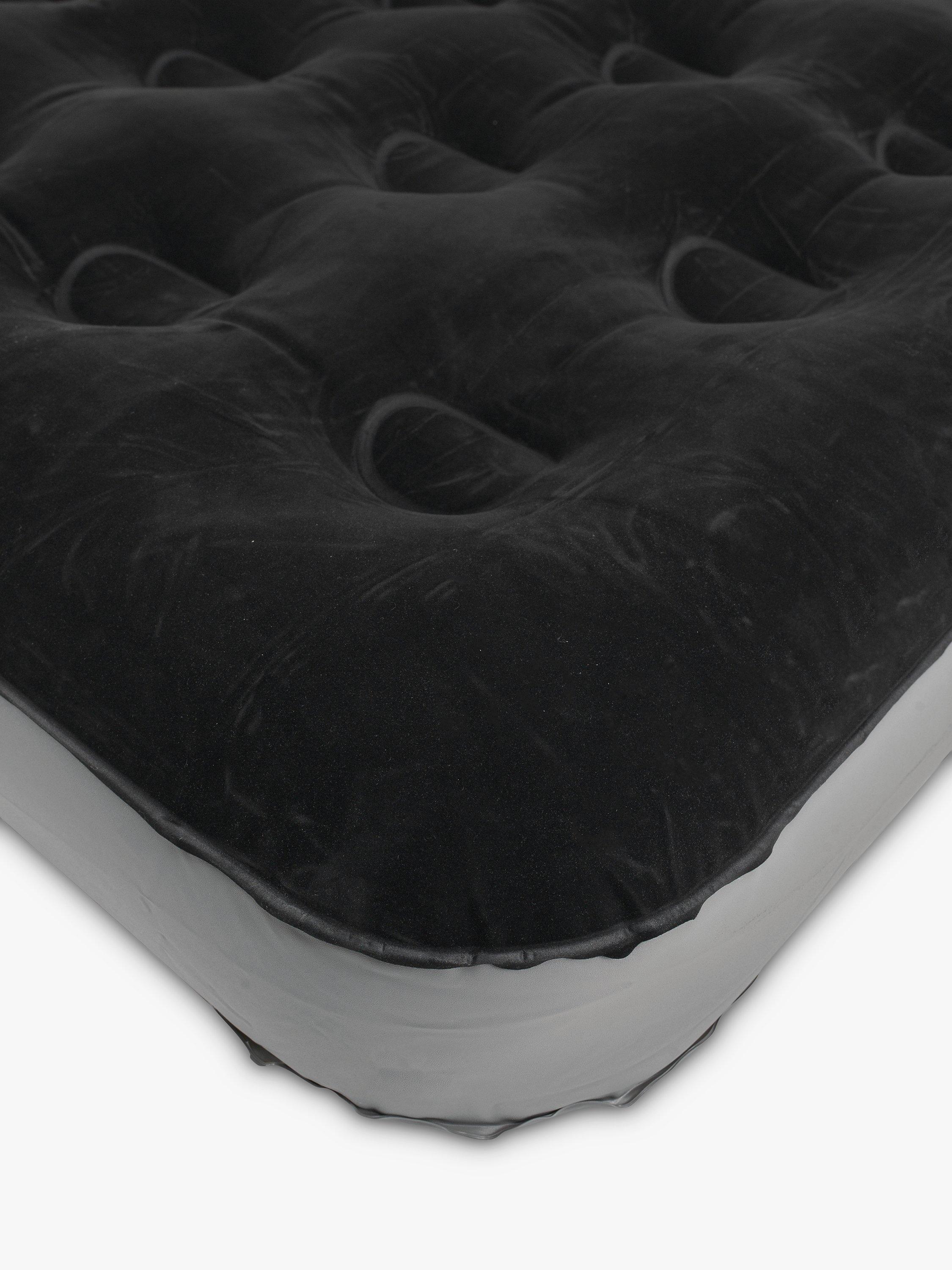 مرتبة هوائية فردية من Outwell Classic Flock باللون الأسود، نسخة المملكة المتحدة