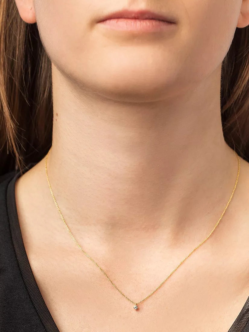 E.W Adams 18ct yellow gold diamond pendant necklace, UK version