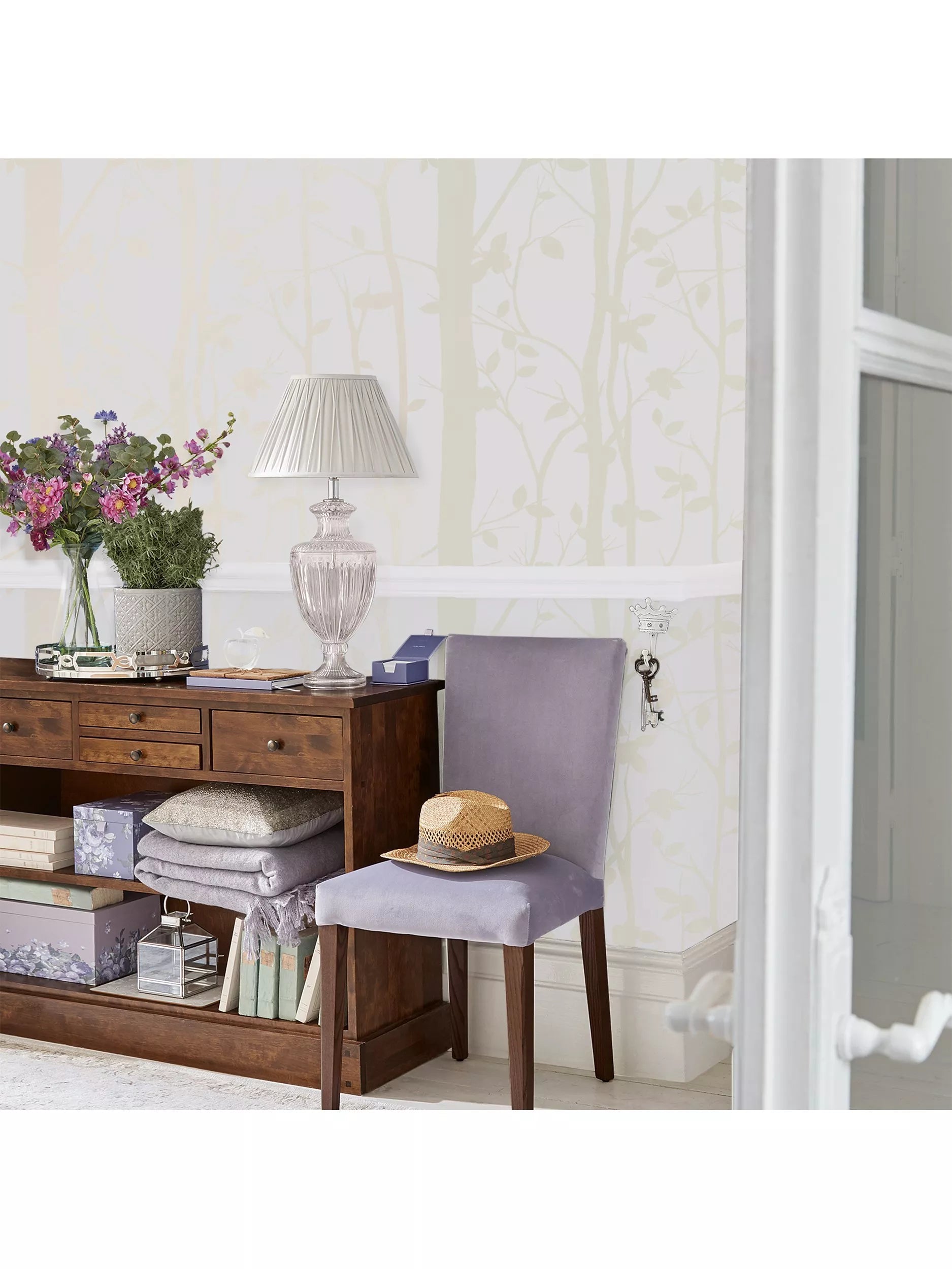 Laura Ashley Cottonwood wallpaper leaf design, UK version