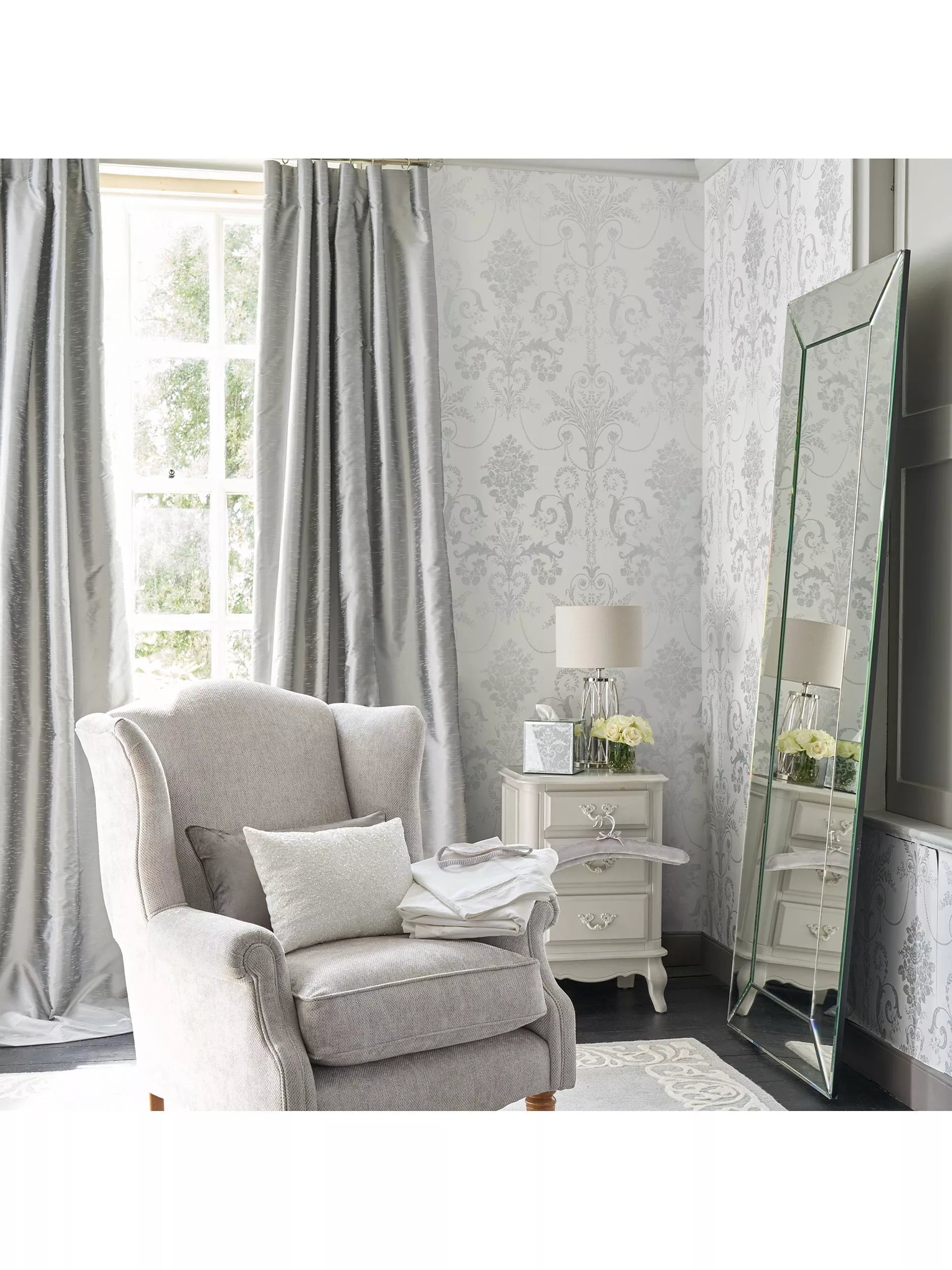 Laura Ashley Josette Wallpaper, 113379
