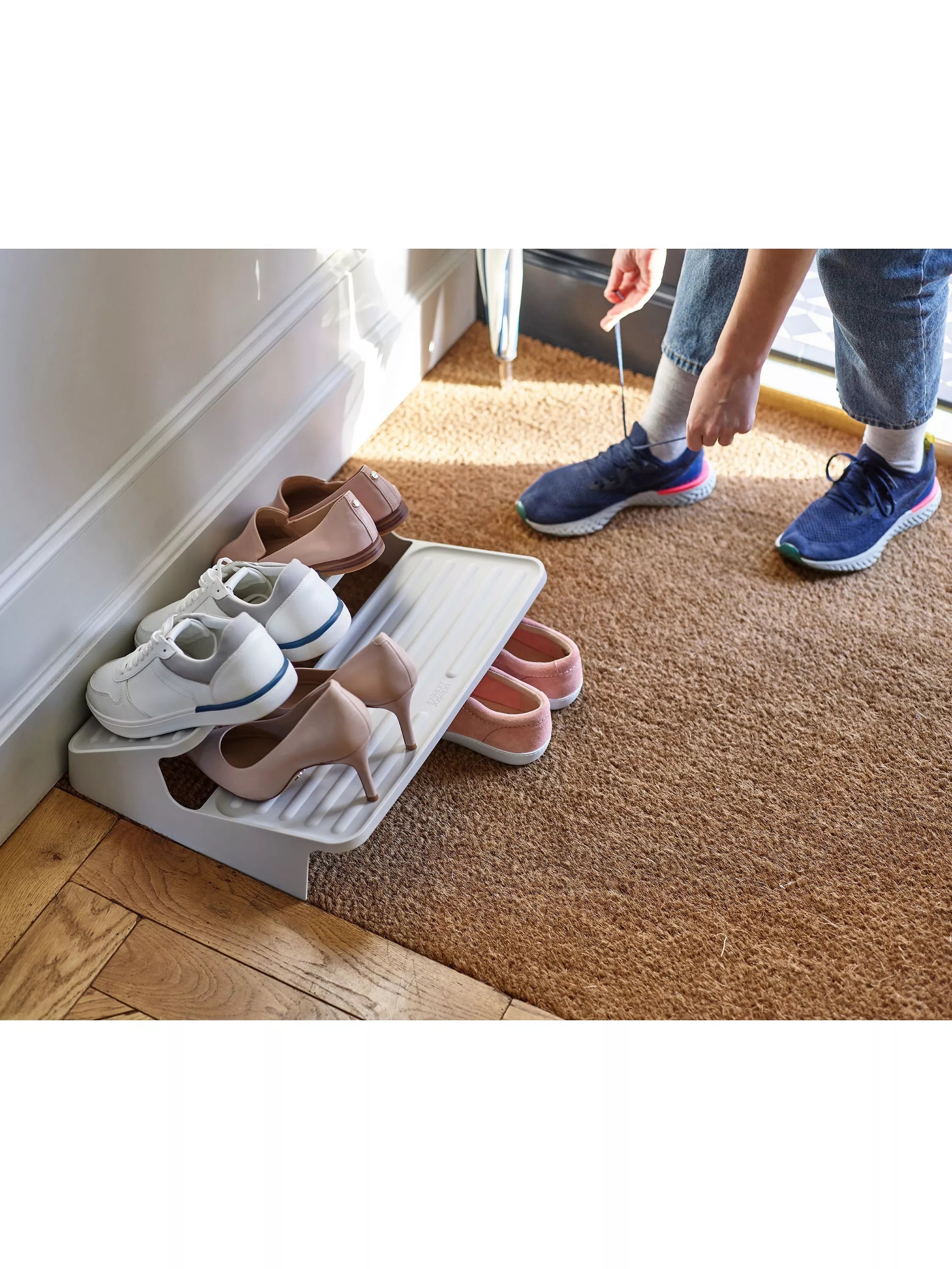 Joseph Joseph compact shoe rack shell large (British brand)