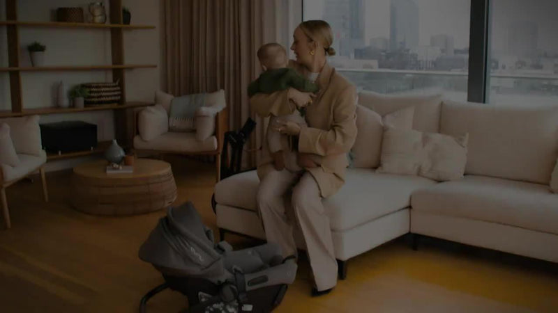 Nuna baby car seat Caviar, imported from the UK