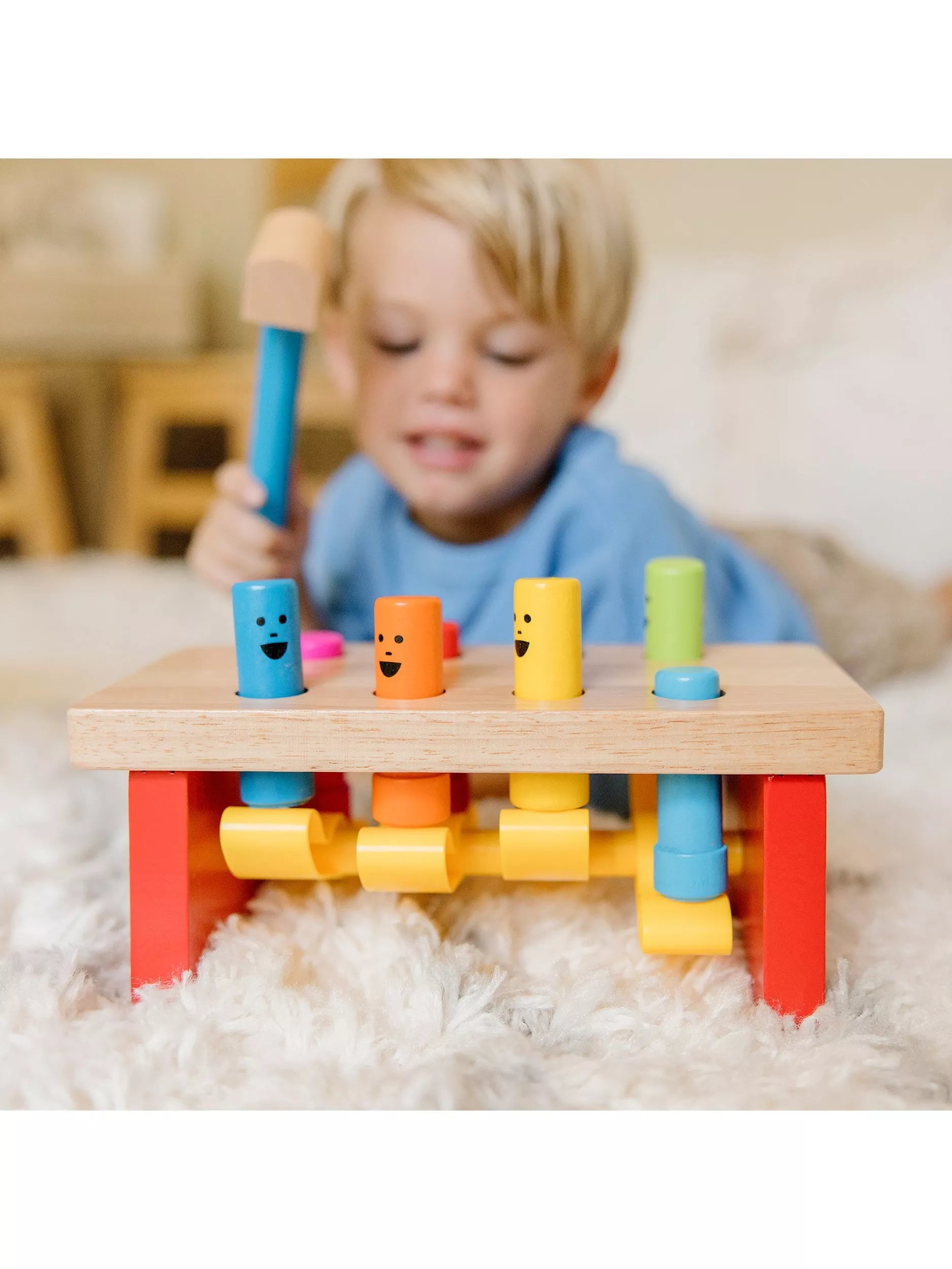 Melissa & Doug Deluxe Peekaboo Pounding Bench toy, UK version
