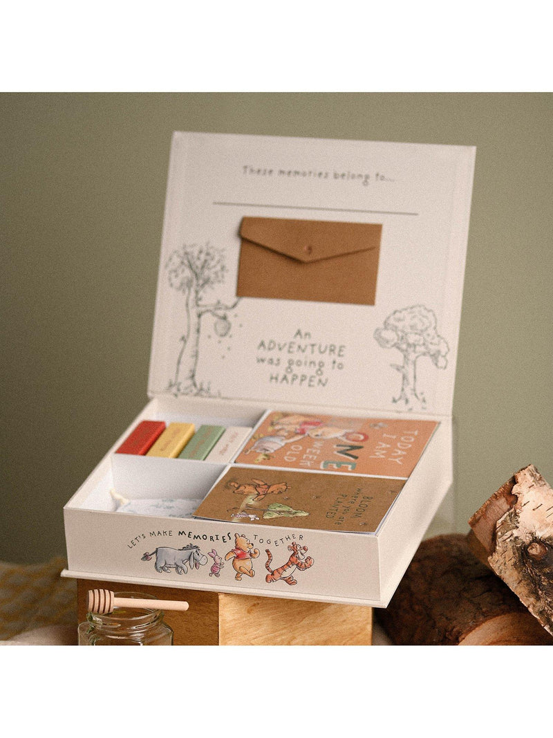 Disney Winnie The Pooh keepsake box with cards - British product