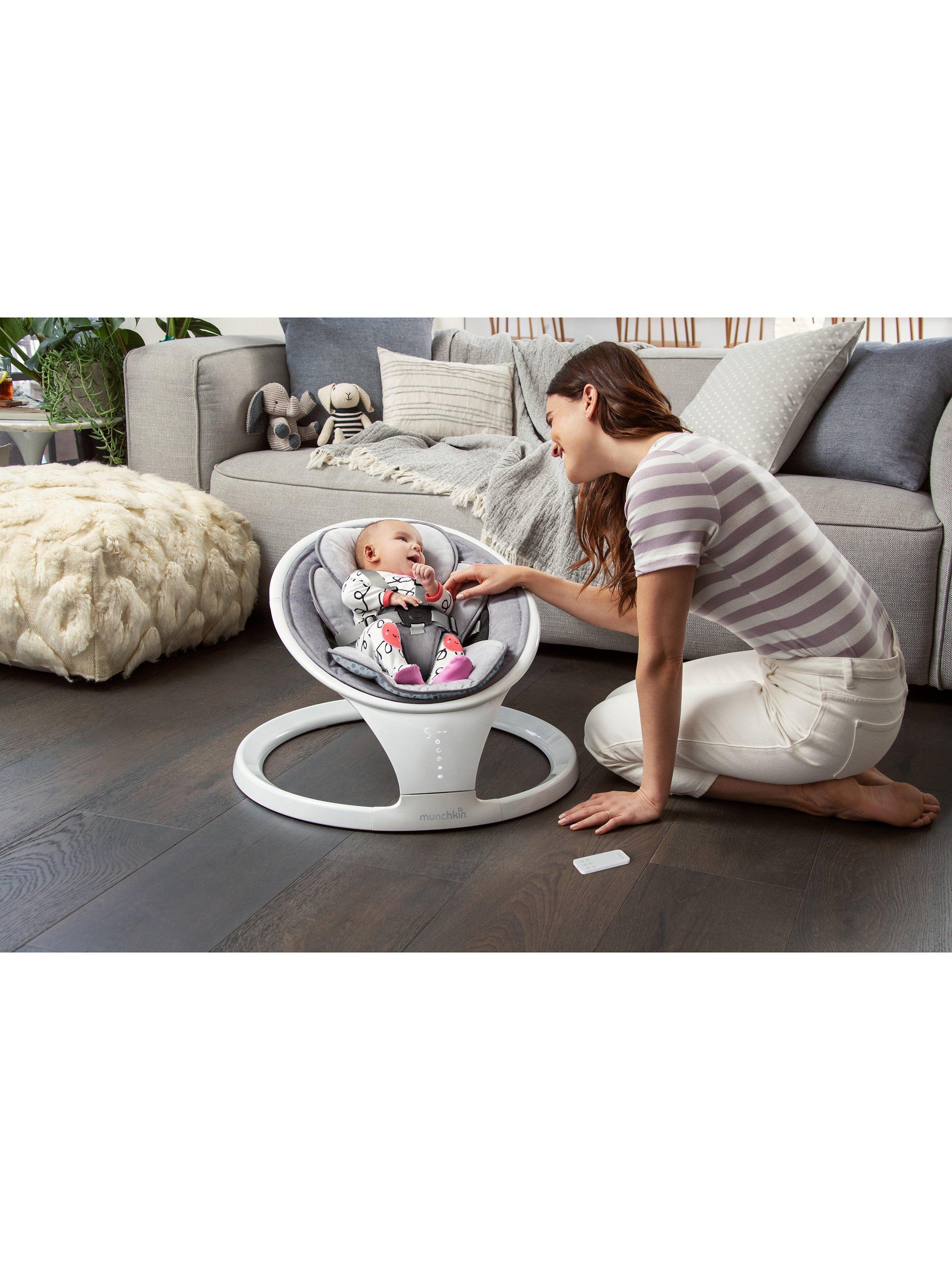 Munchkin Bluetooth baby swing lightweight, UK version