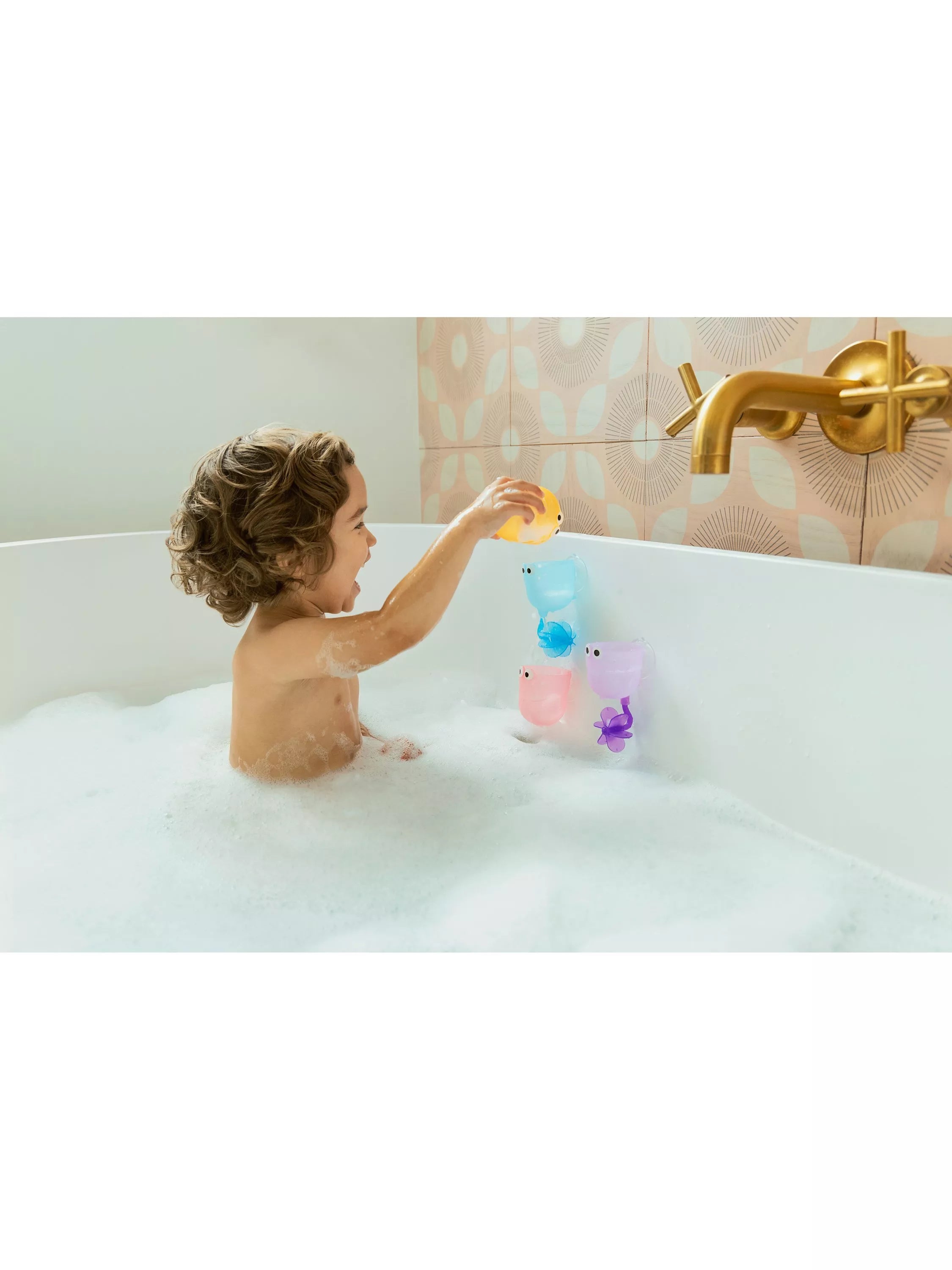Munchkin Falls bath toy, imported from the UK
