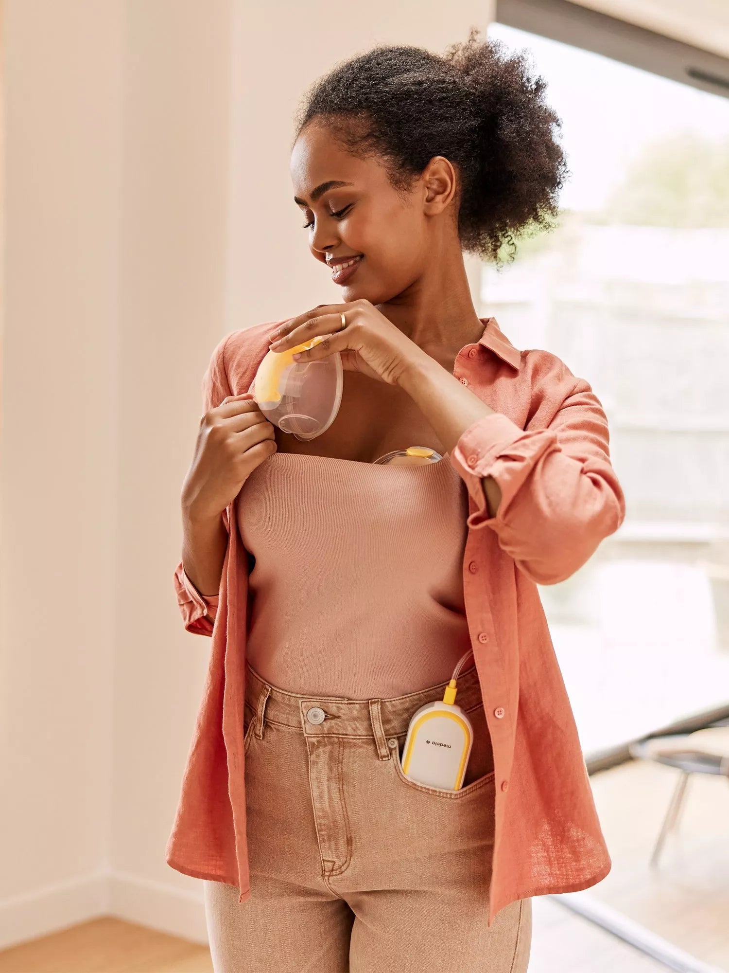 Medela Freestyle Handsfree Double Electric Breast Pump, imported from the UK
