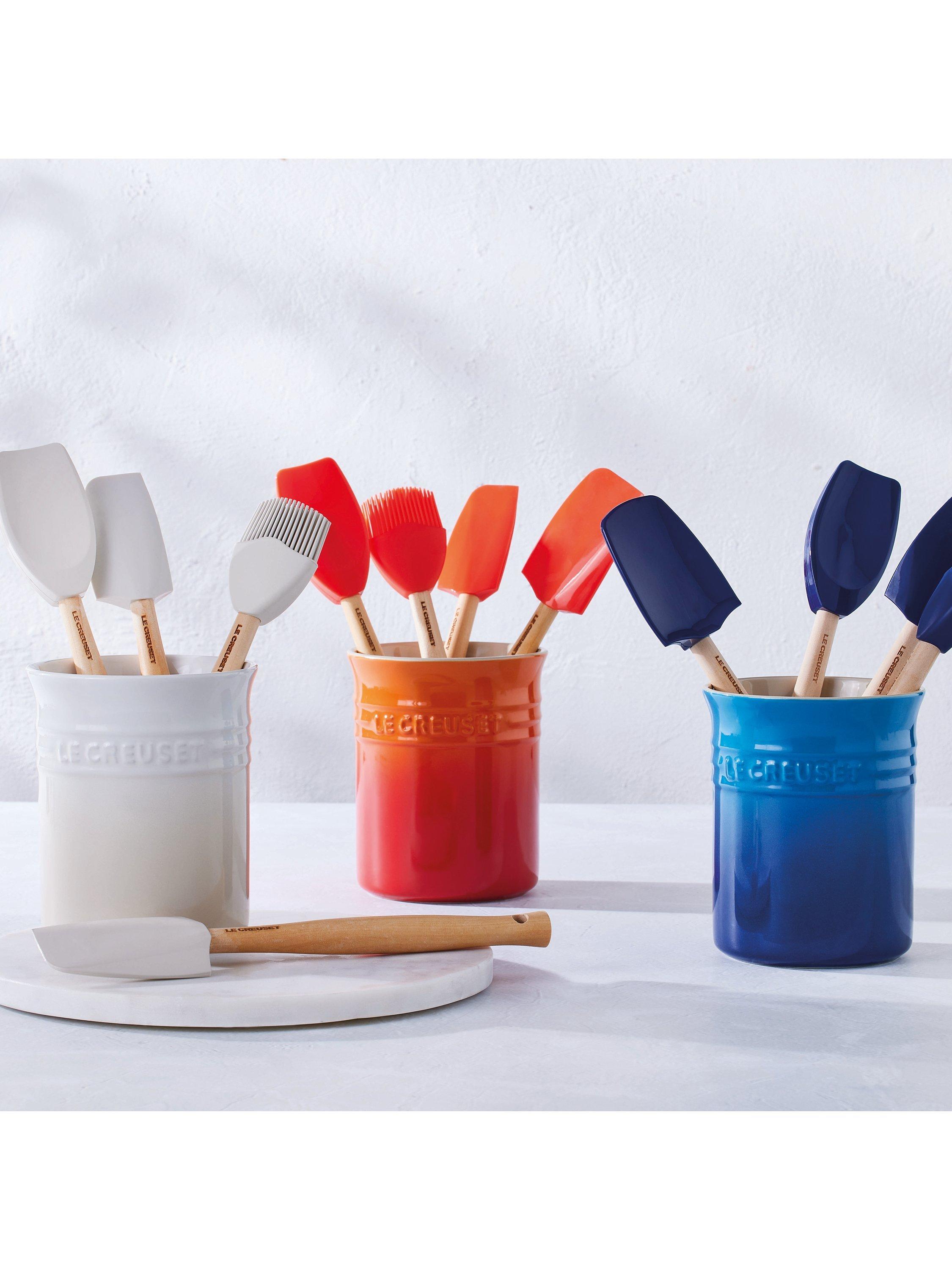 Le Creuset stoneware utensil set with silicone tools and 1.1L holder, 5 piece, UK version