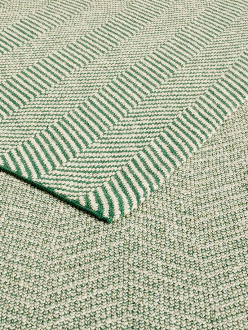 John Lewis herringbone knit throw king size, imported from the UK