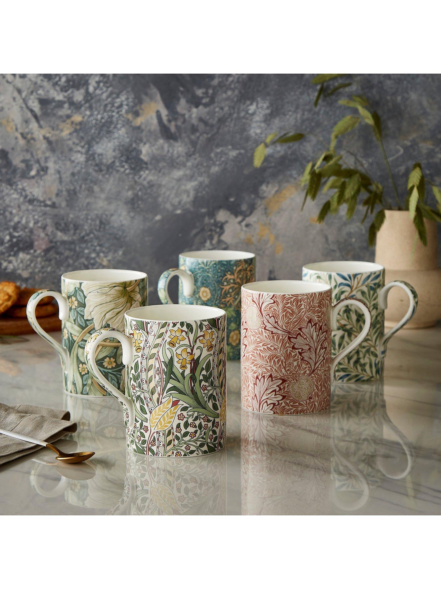 Morris & Co. Spode Daffodil bone china mug 340ml, imported from the UK