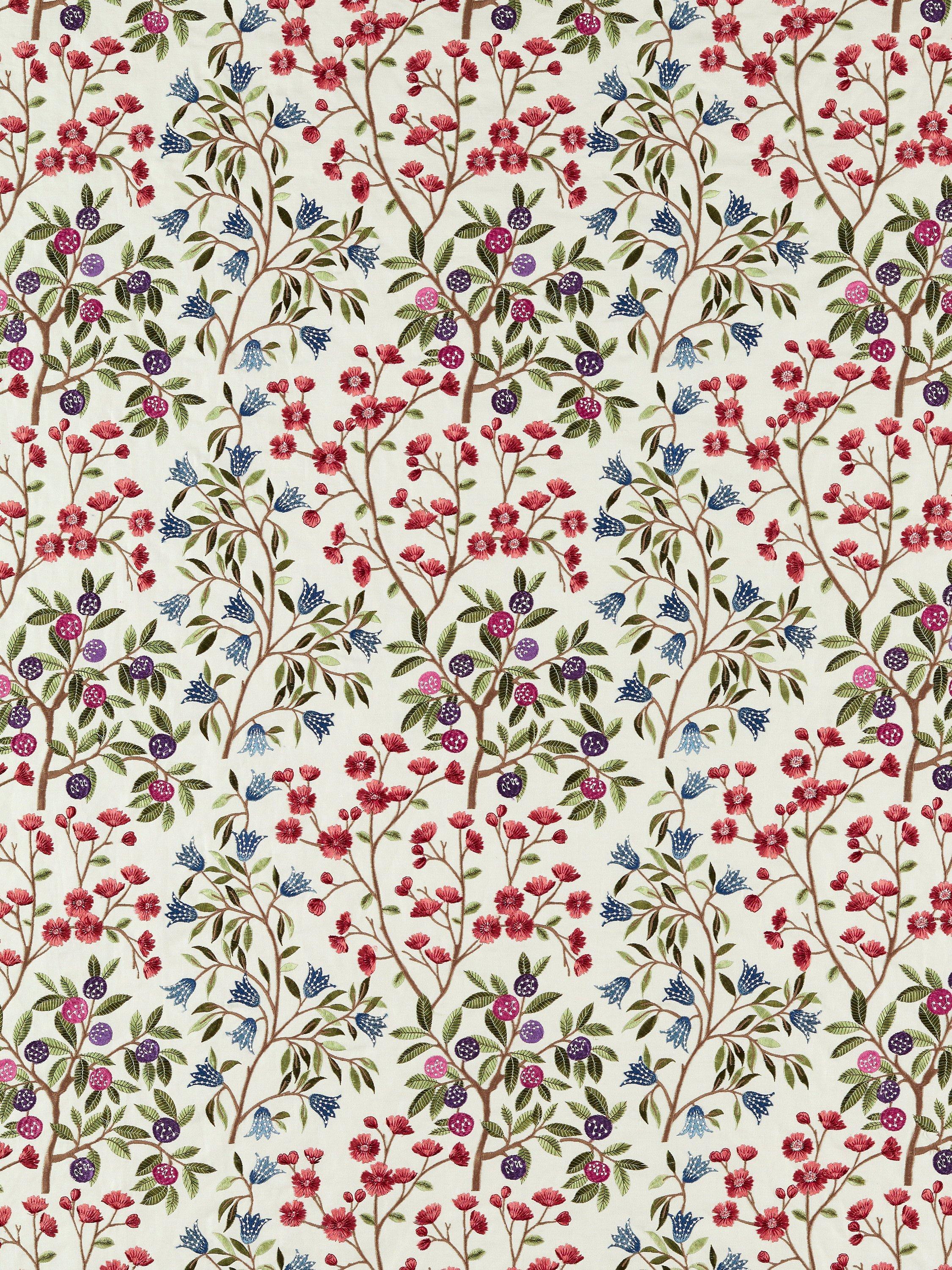 Sanderson Foraging furnishing fabric 128cm, UK version