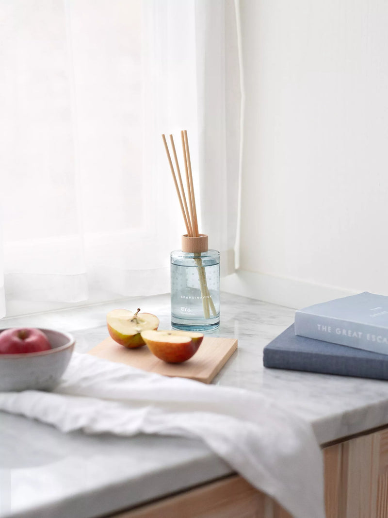 Skandinavisk ØY diffuser refill 200ml, floral green scent - British product