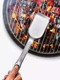 OXO bristle-free BBQ grill brush with replaceable head - British product