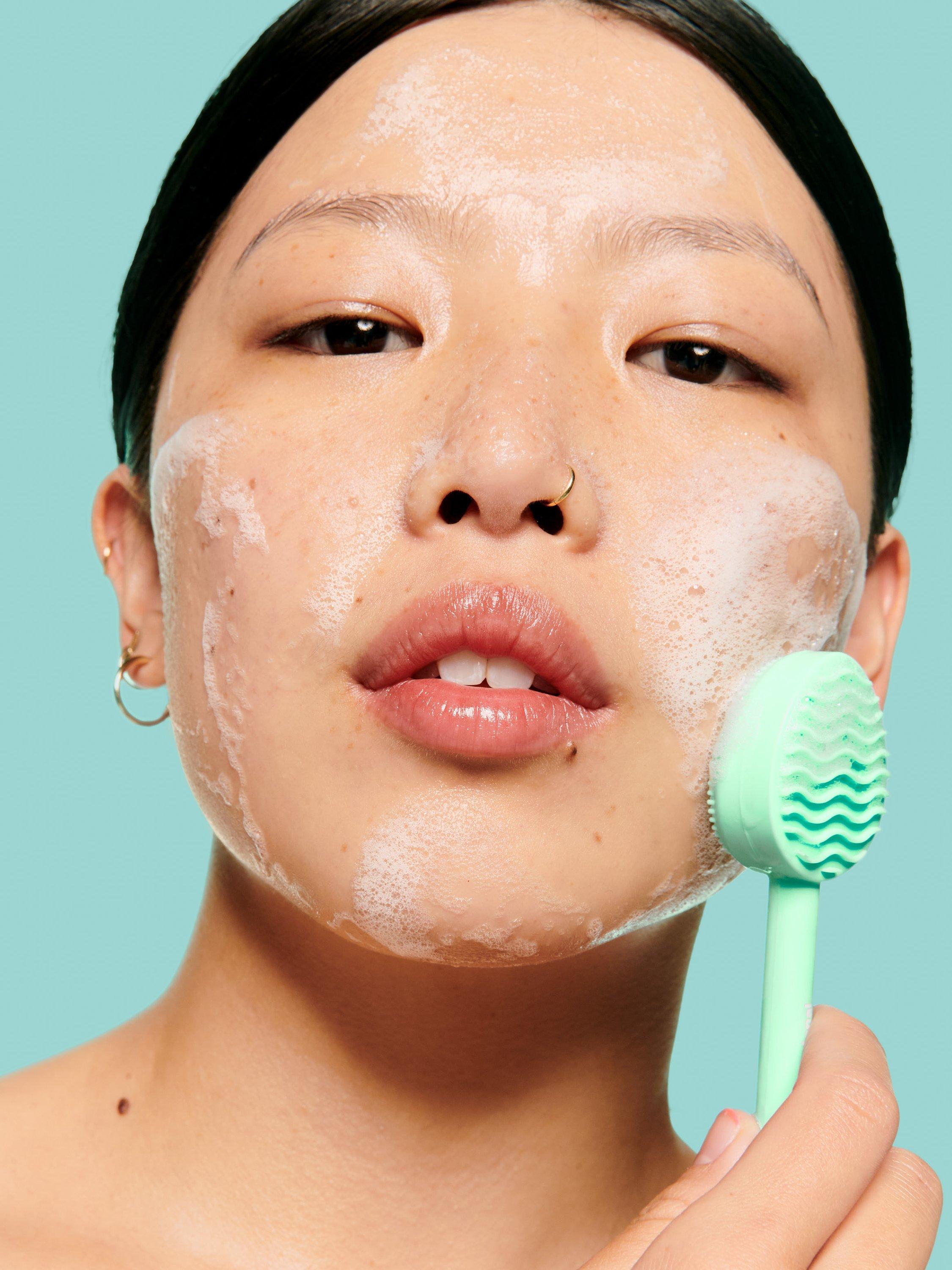 Benefit Porefessional All in One Mask Wand silicone applicator (British brand)
