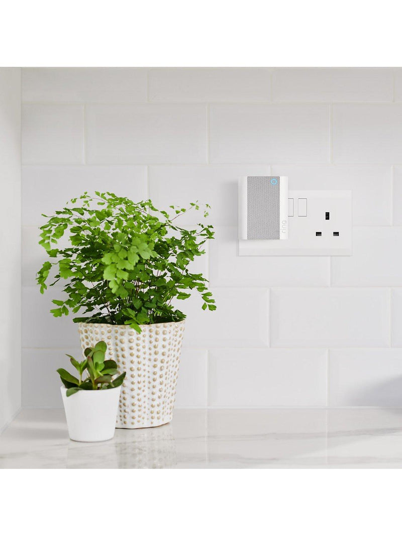 Ring Chime 2nd Gen smart doorbell chime (British brand)